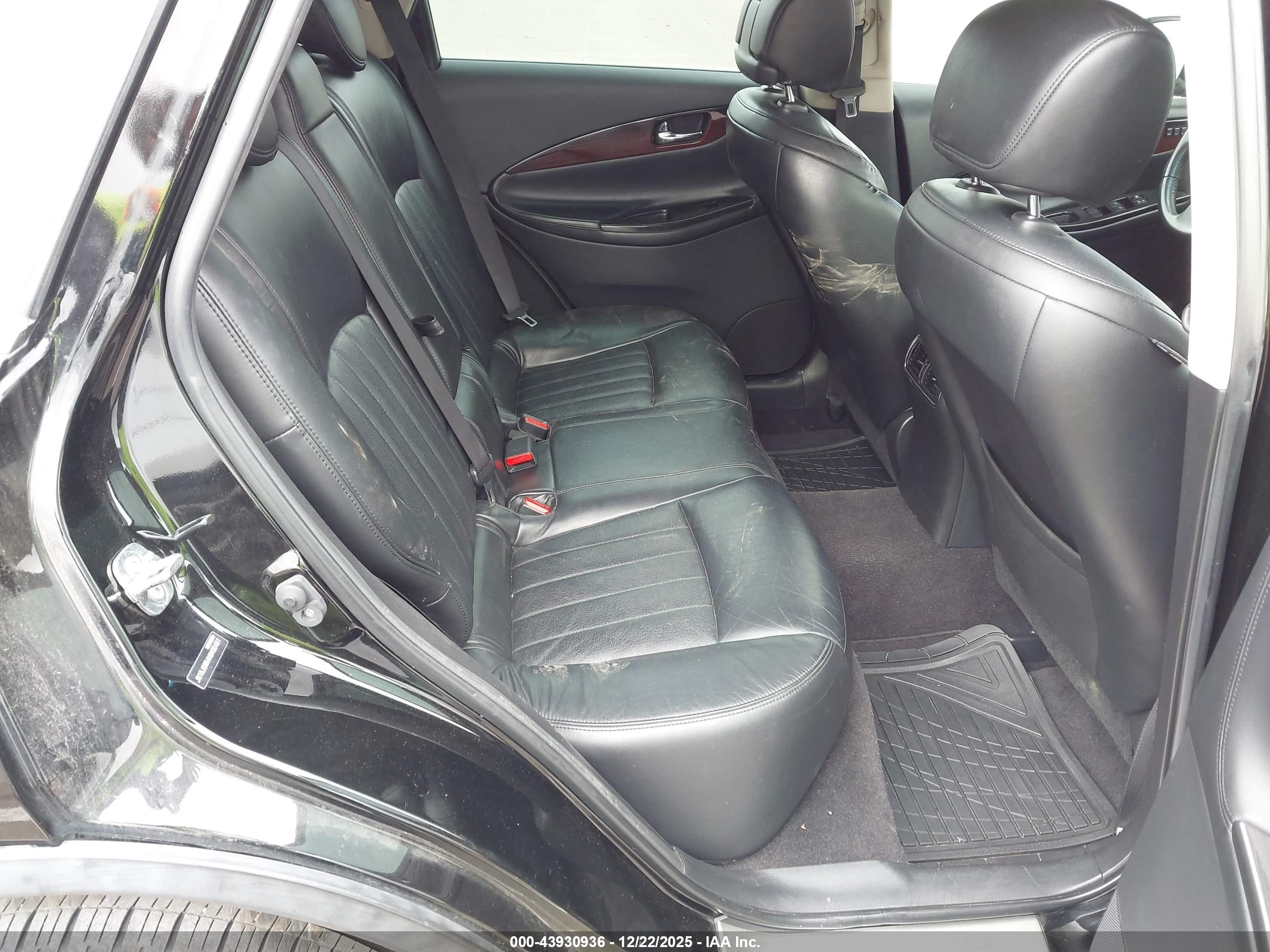 INFINITI QX50 image 8