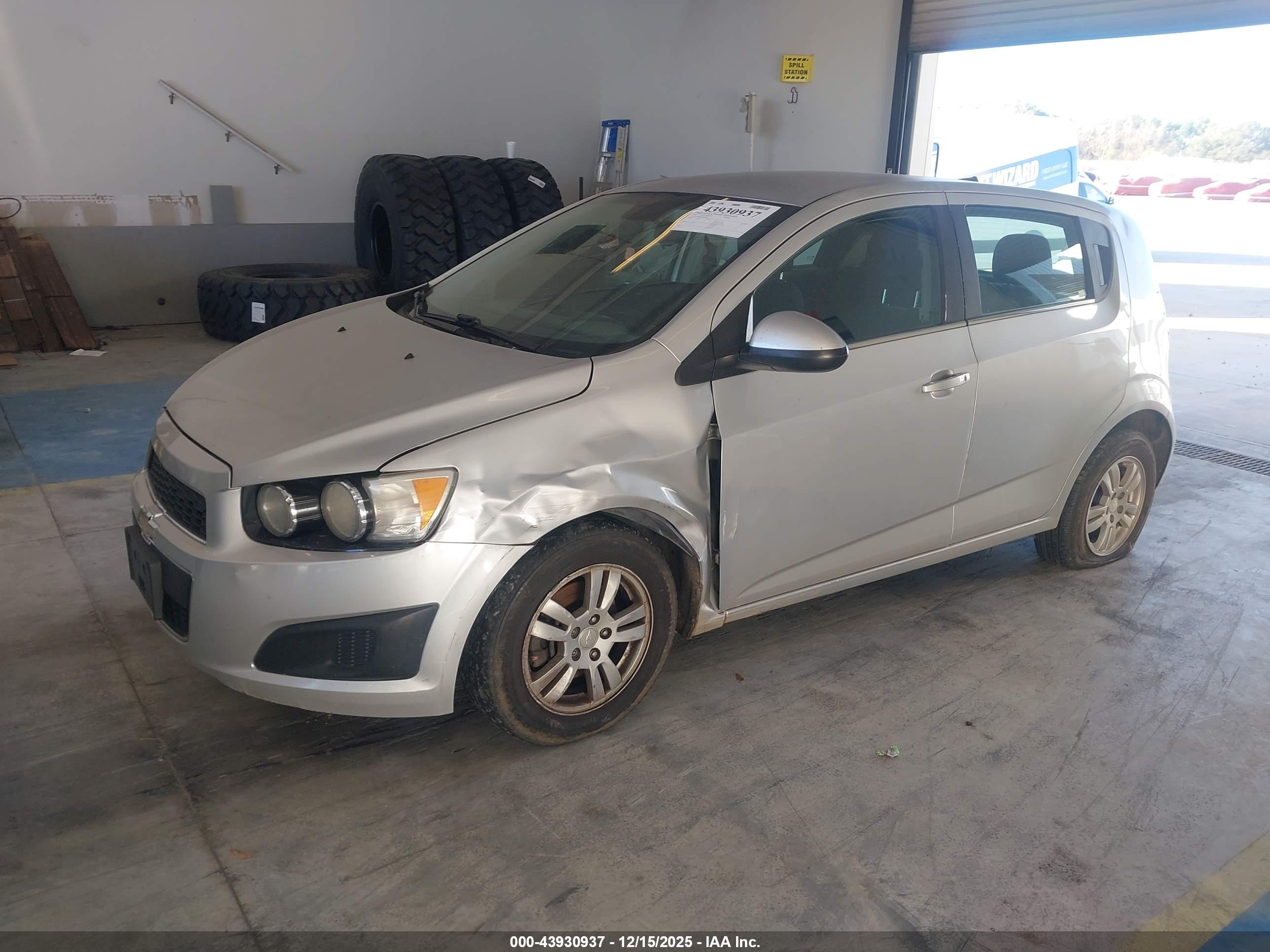 CHEVROLET SONIC image 2