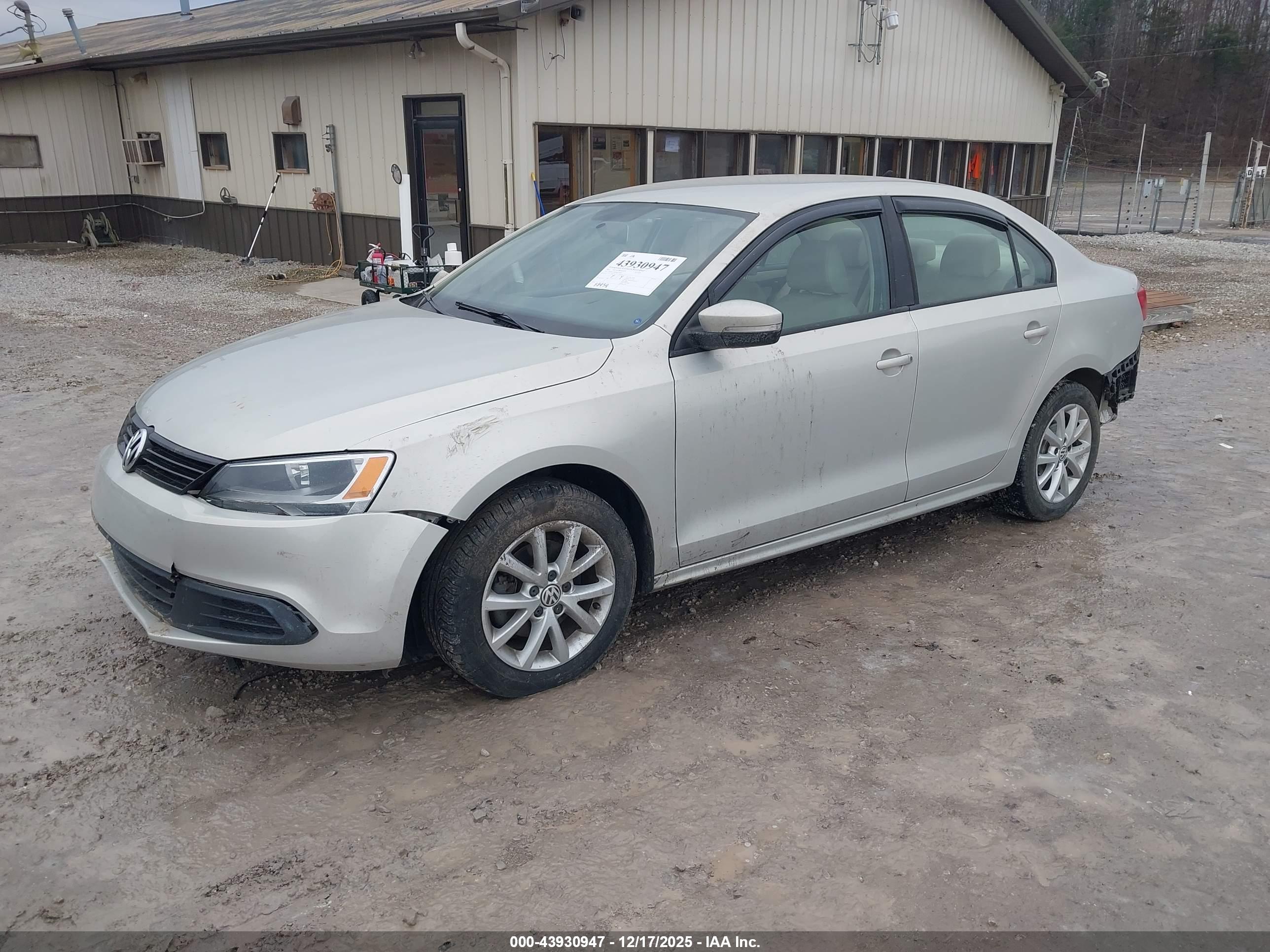 VOLKSWAGEN JETTA image 2