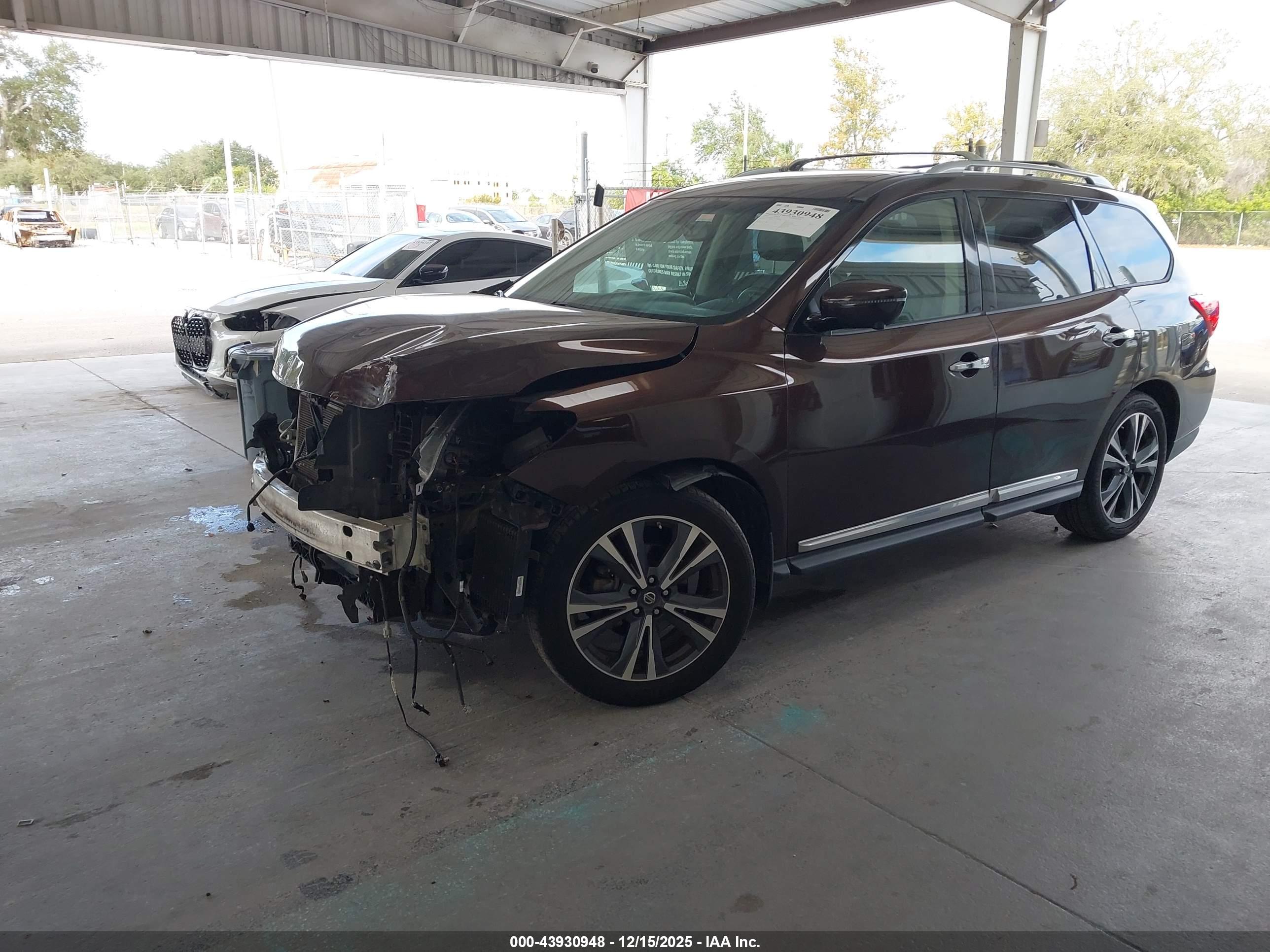 NISSAN PATHFINDER image 2