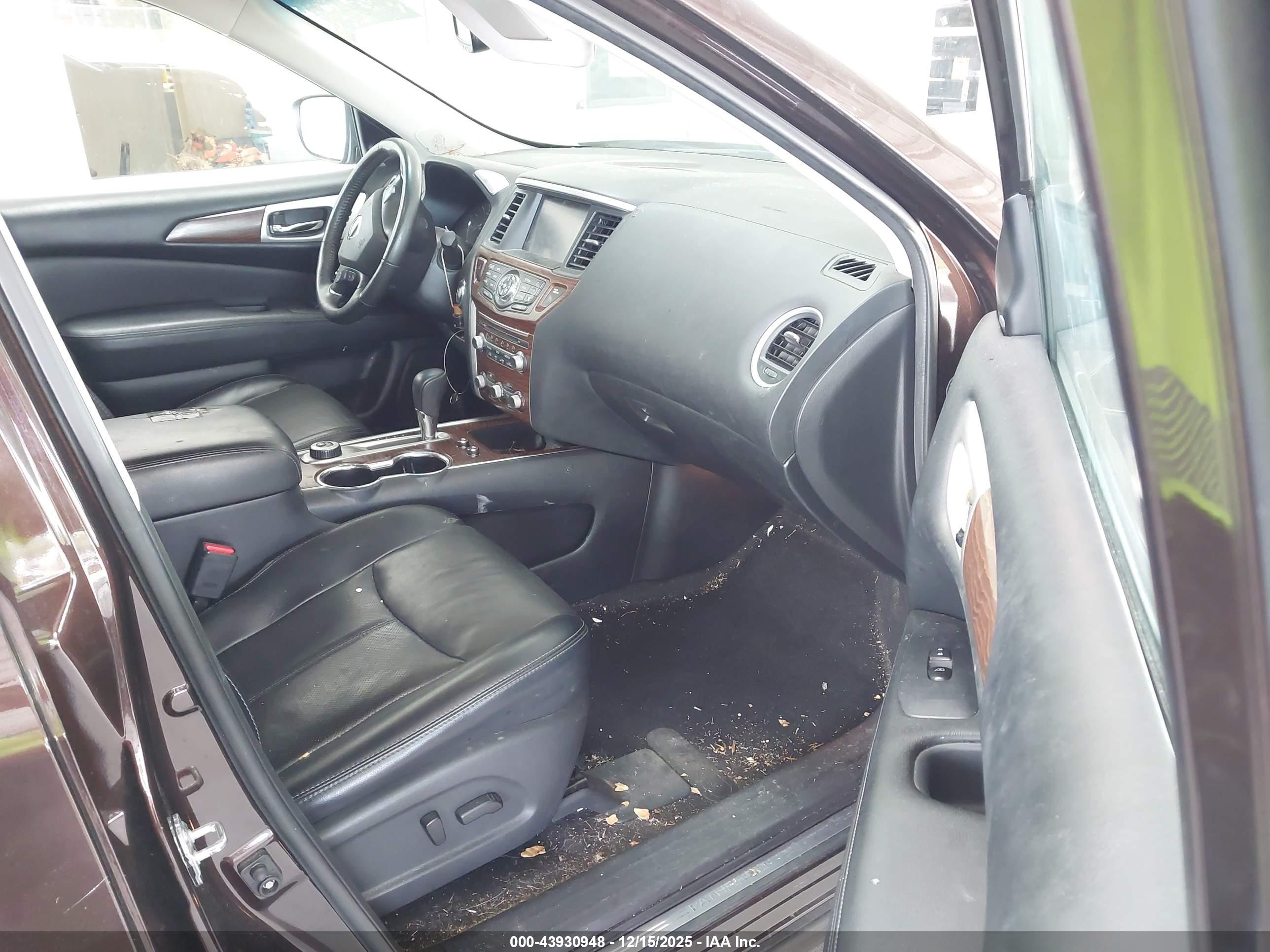 NISSAN PATHFINDER image 5