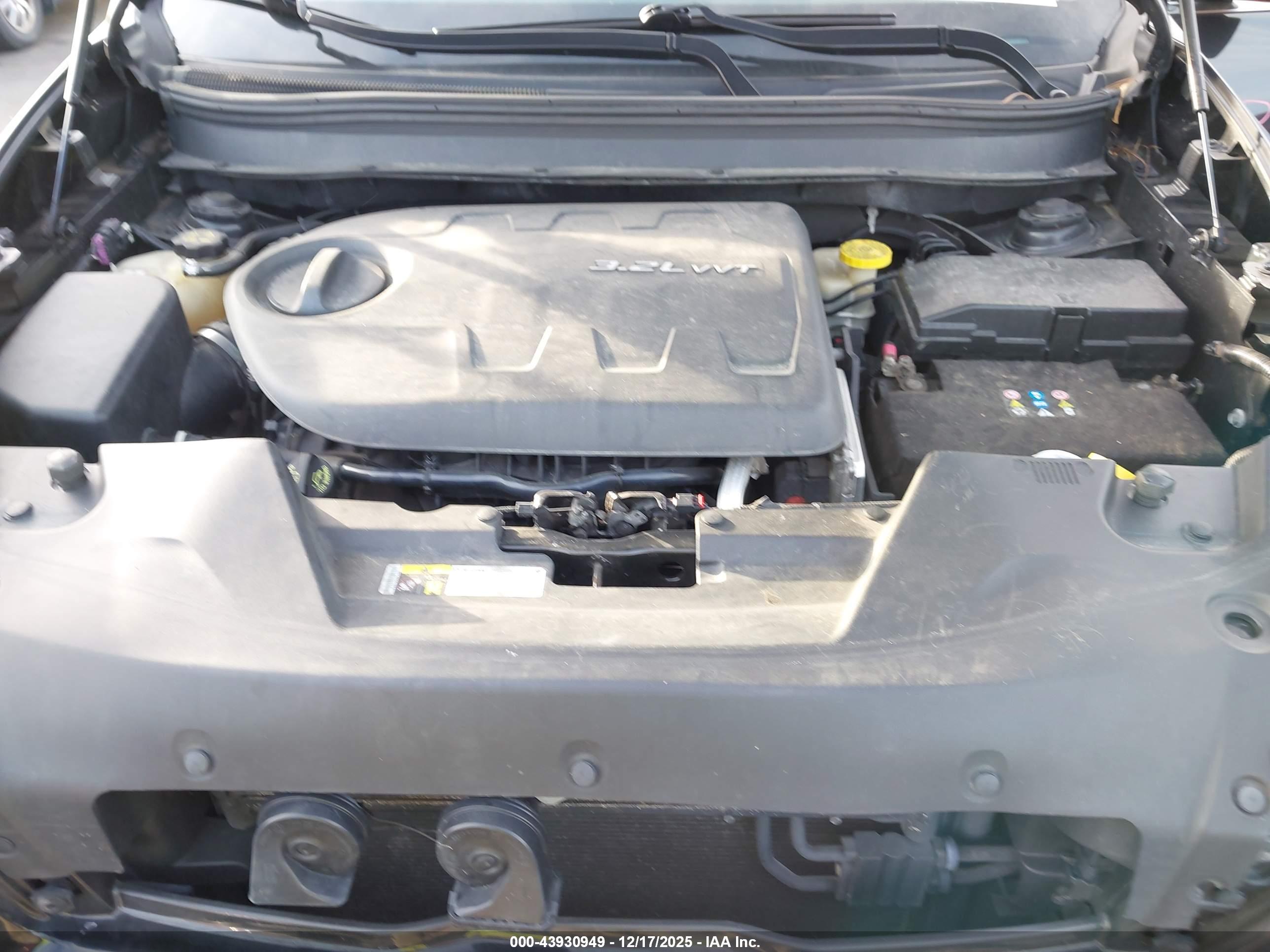 JEEP CHEROKEE image 10