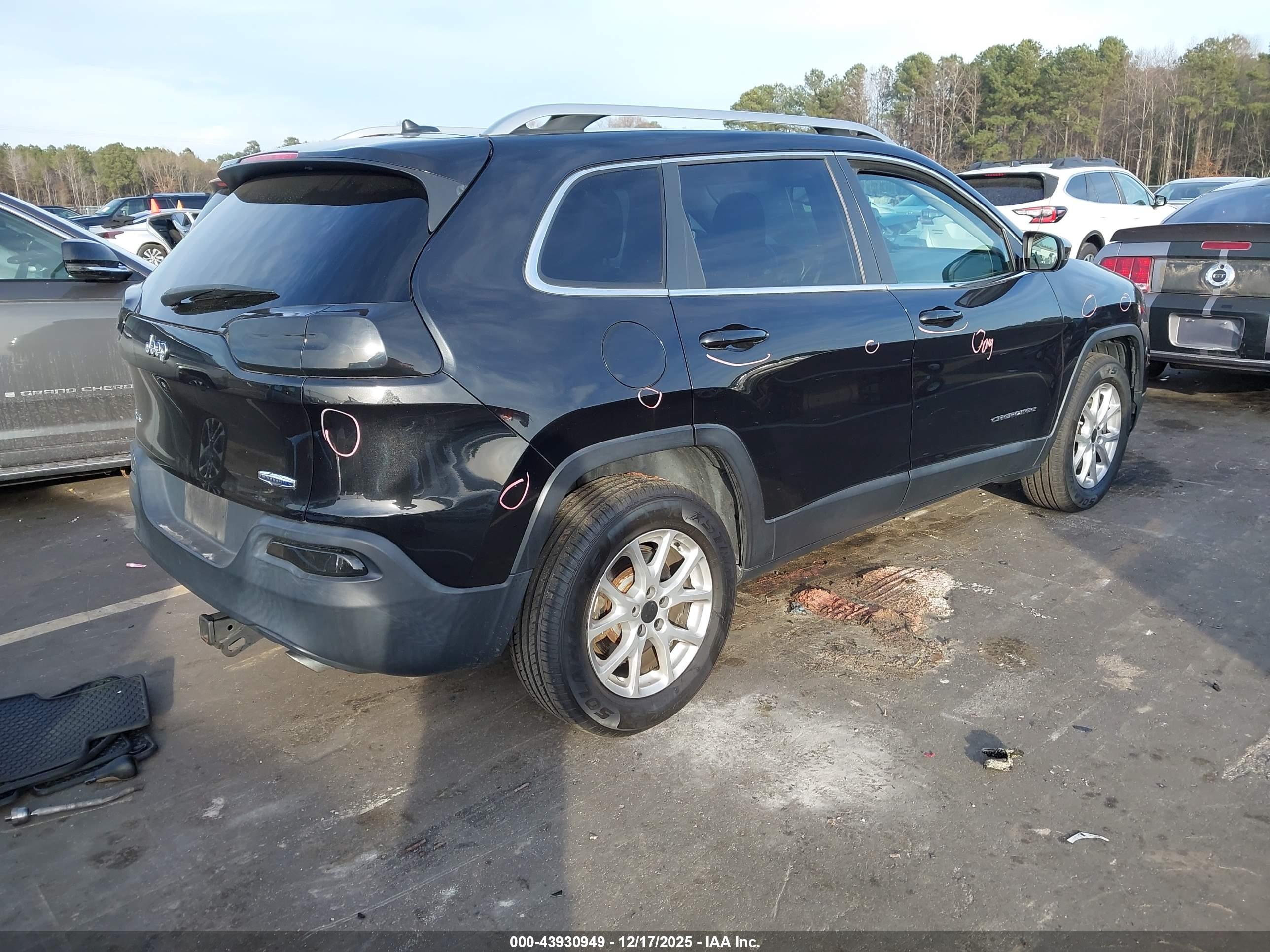 JEEP CHEROKEE image 4