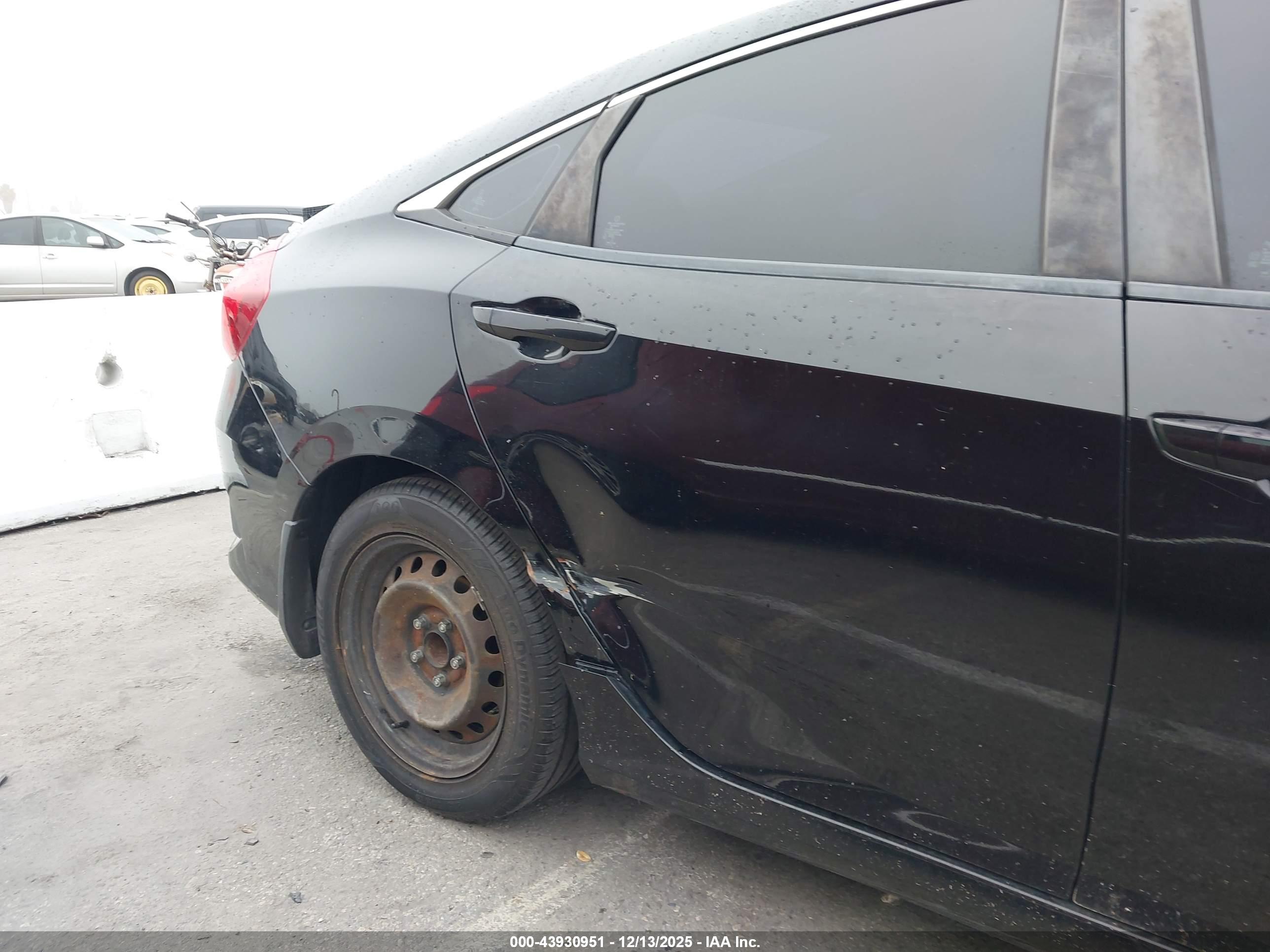 HONDA CIVIC image 6
