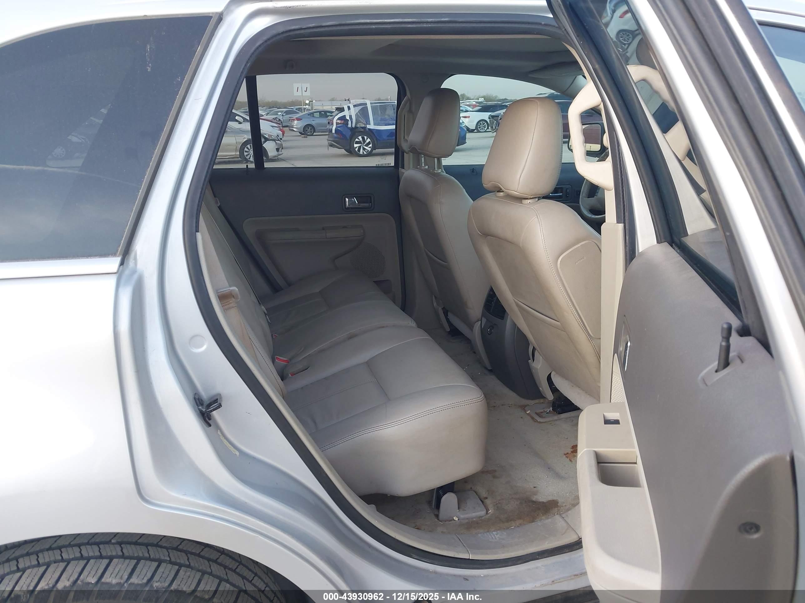 FORD EDGE image 8