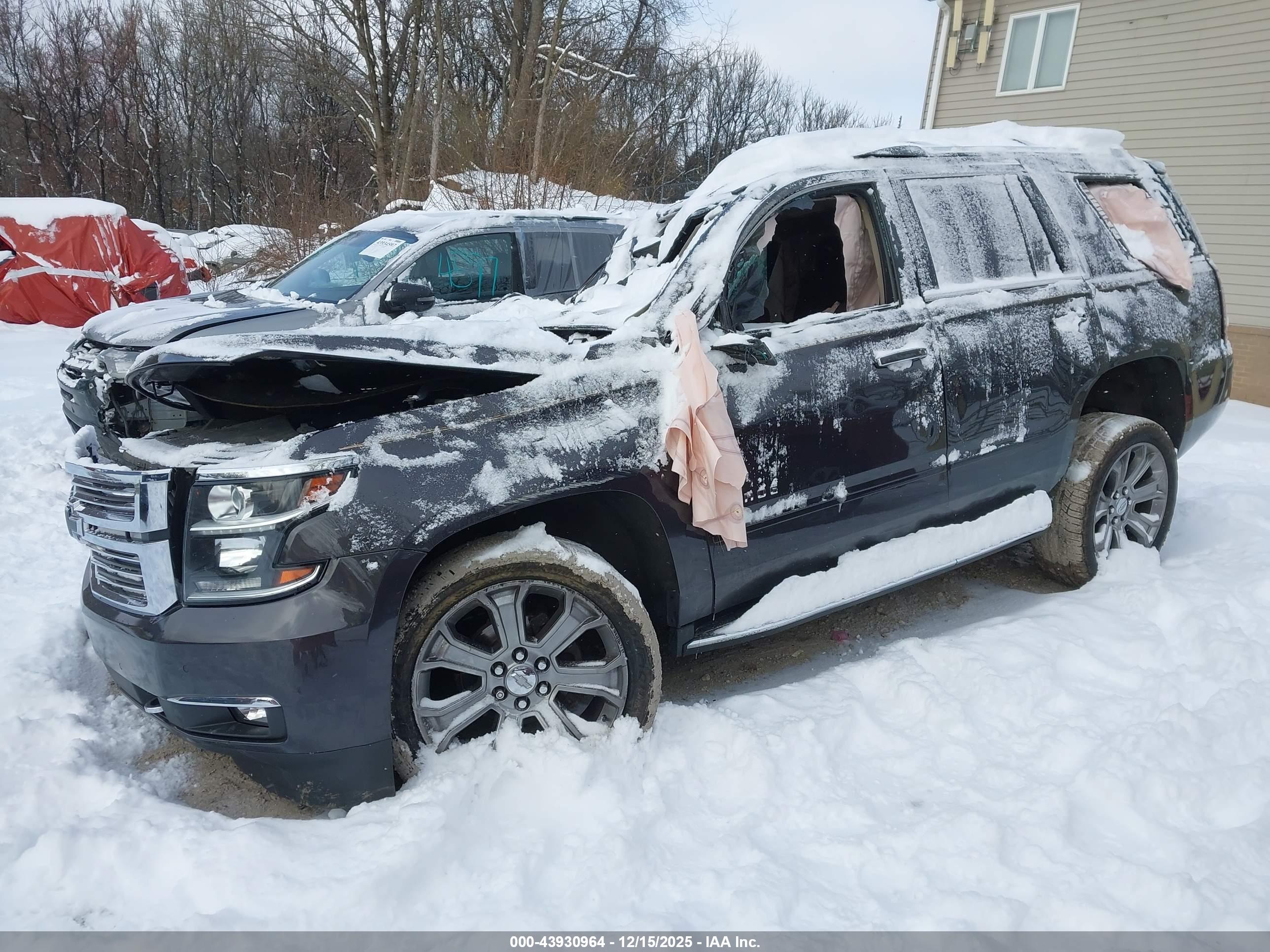 CHEVROLET TAHOE image 2