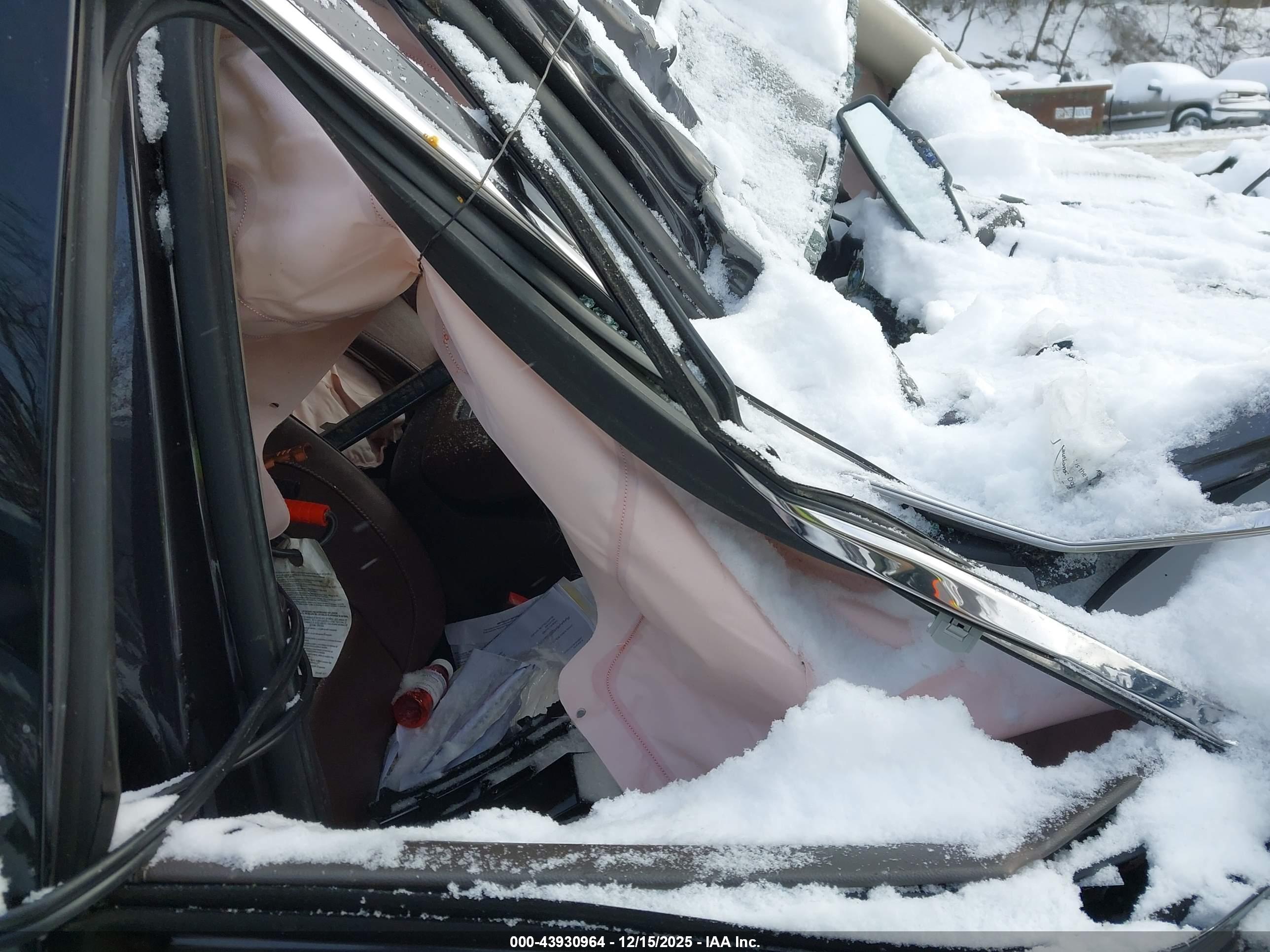 CHEVROLET TAHOE image 5