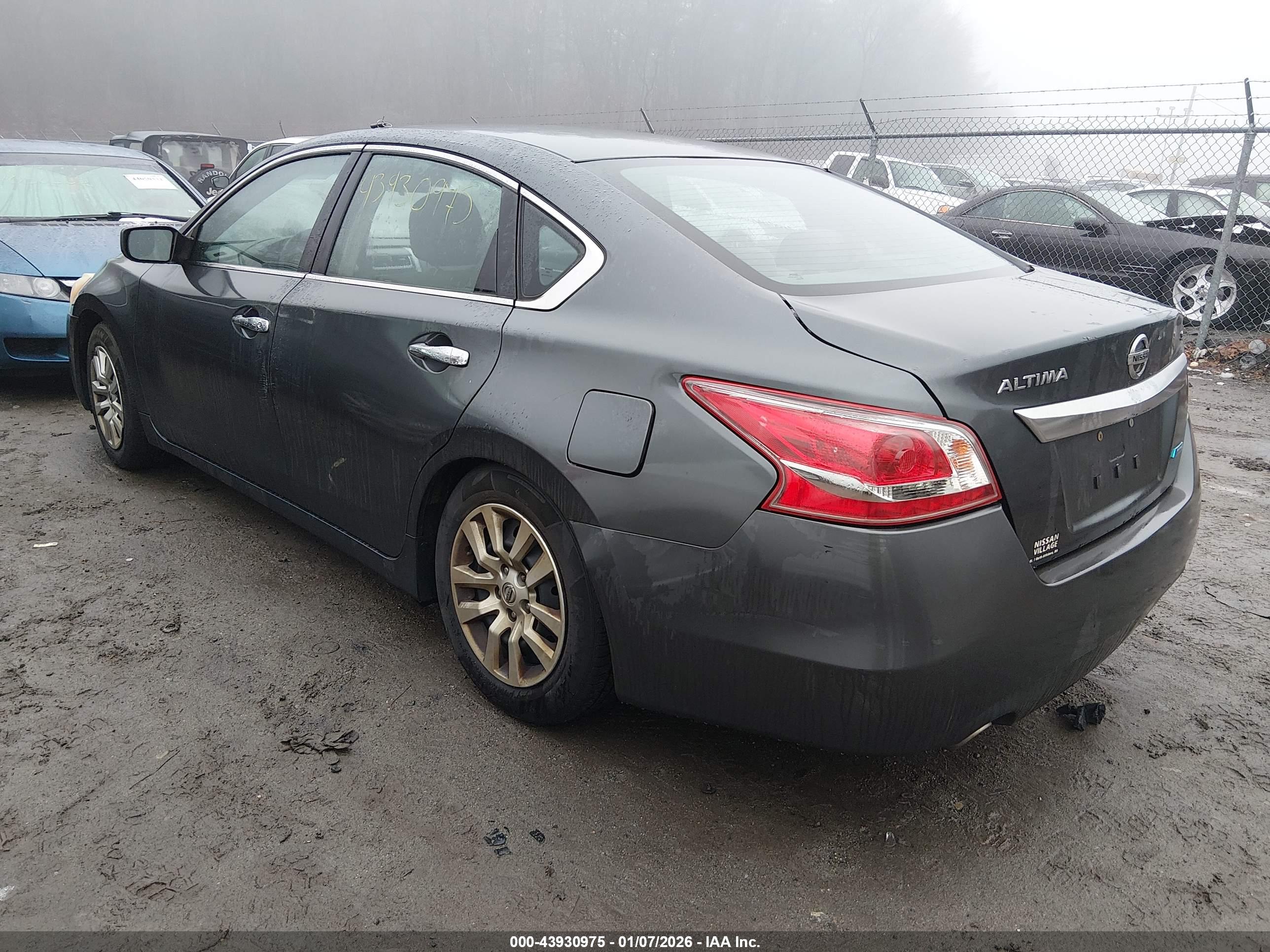 NISSAN ALTIMA image 3