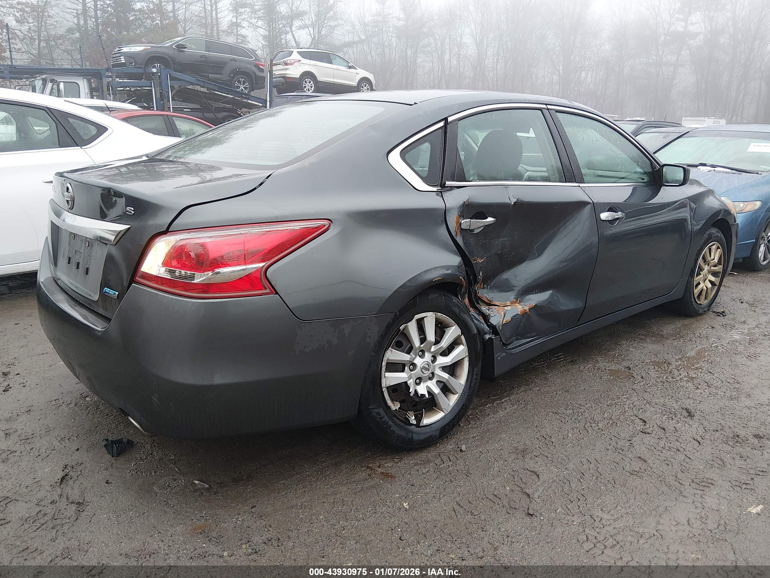 NISSAN ALTIMA image 4