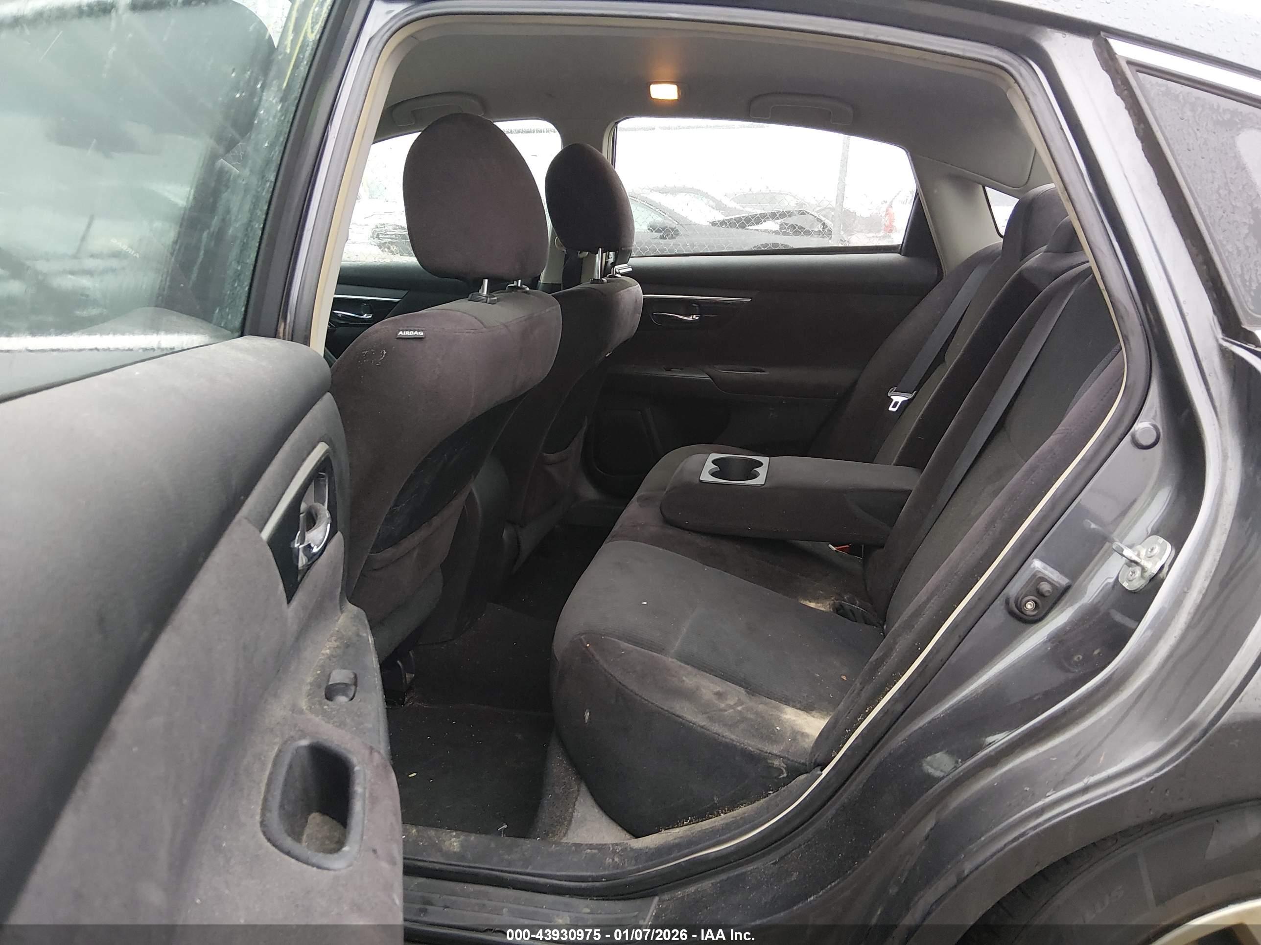 NISSAN ALTIMA image 8