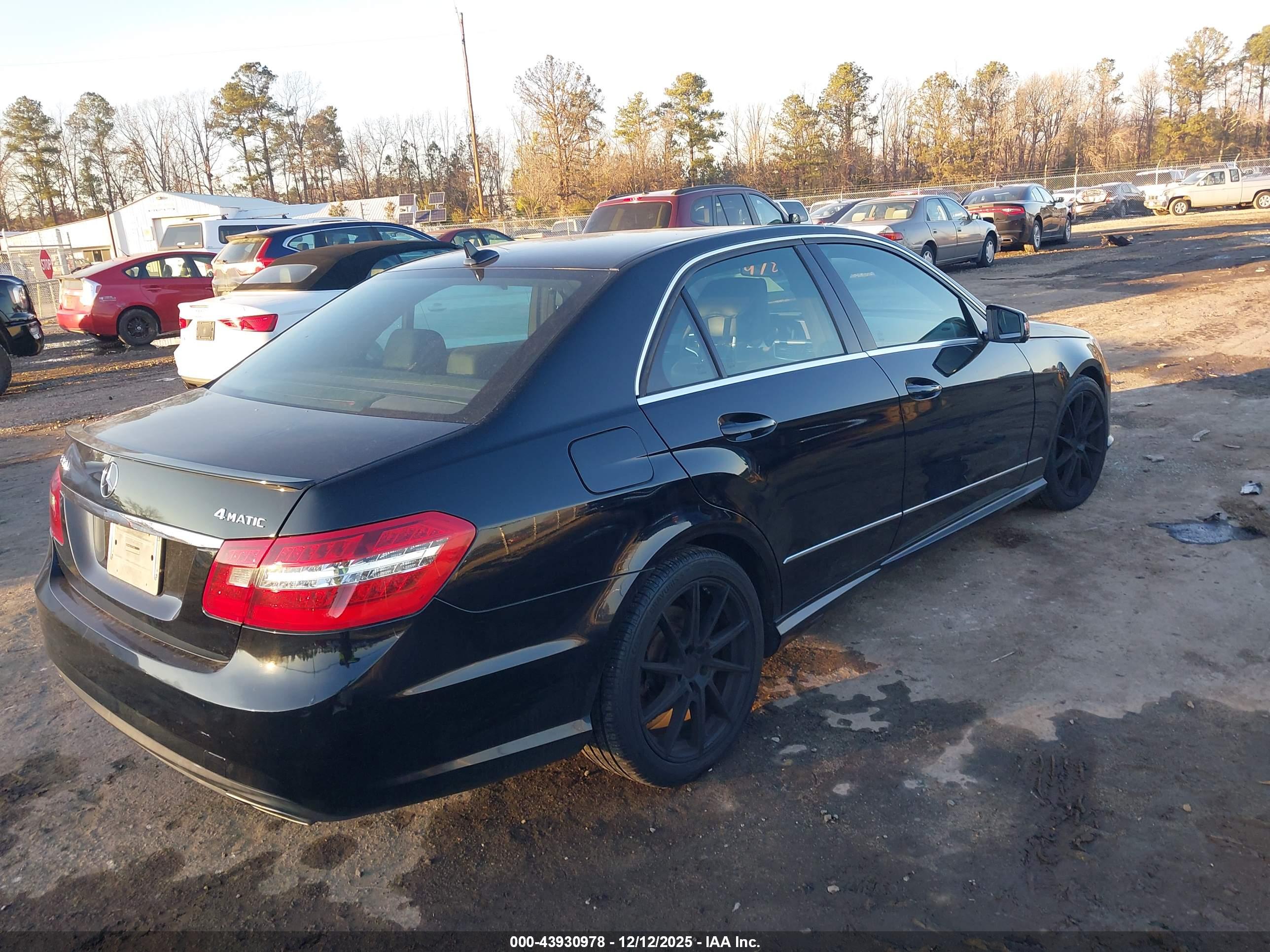 MERCEDES-BENZ E image 4