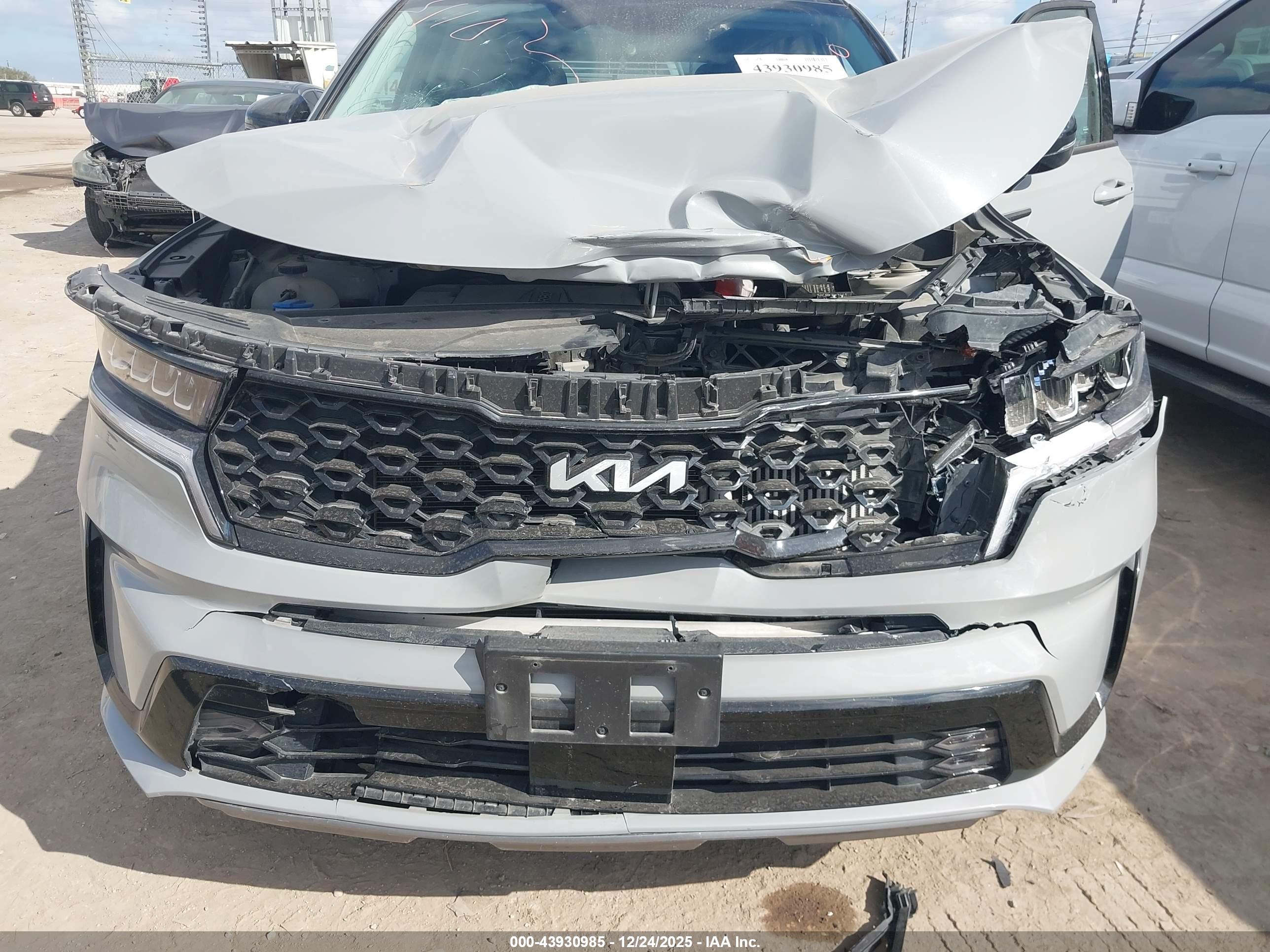 KIA SORENTO image 6