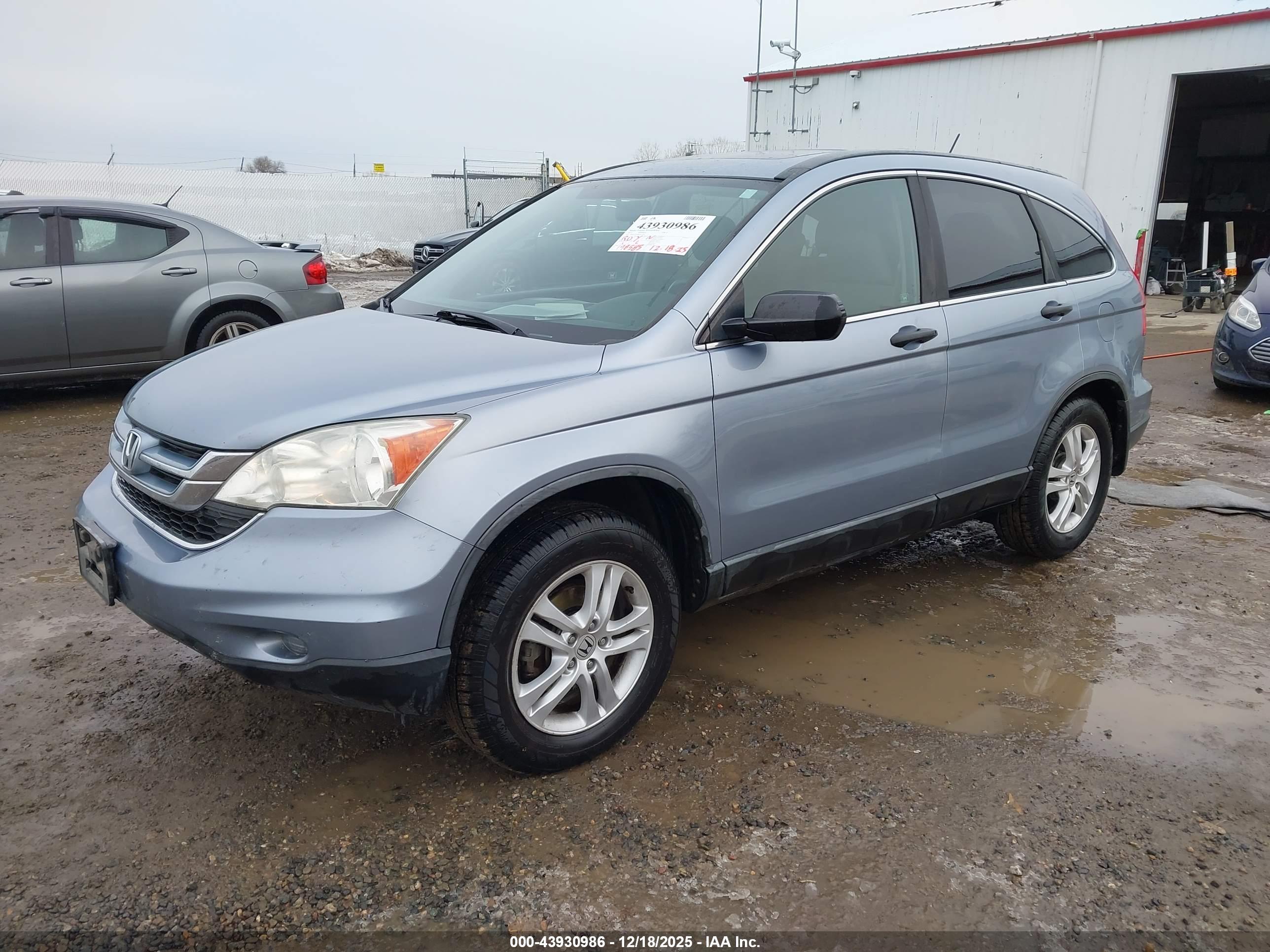 HONDA CR-V image 2