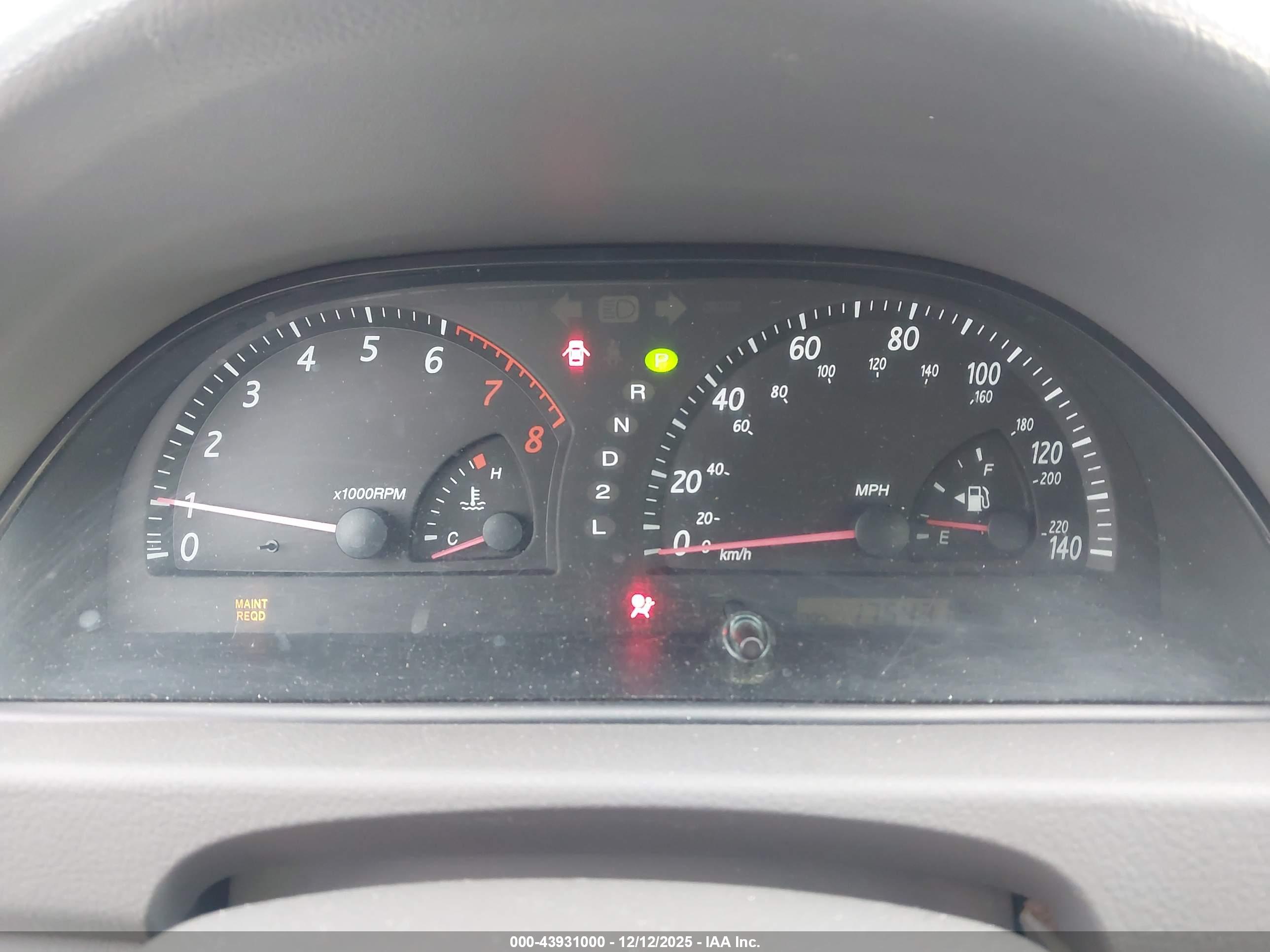 TOYOTA CAMRY image 7