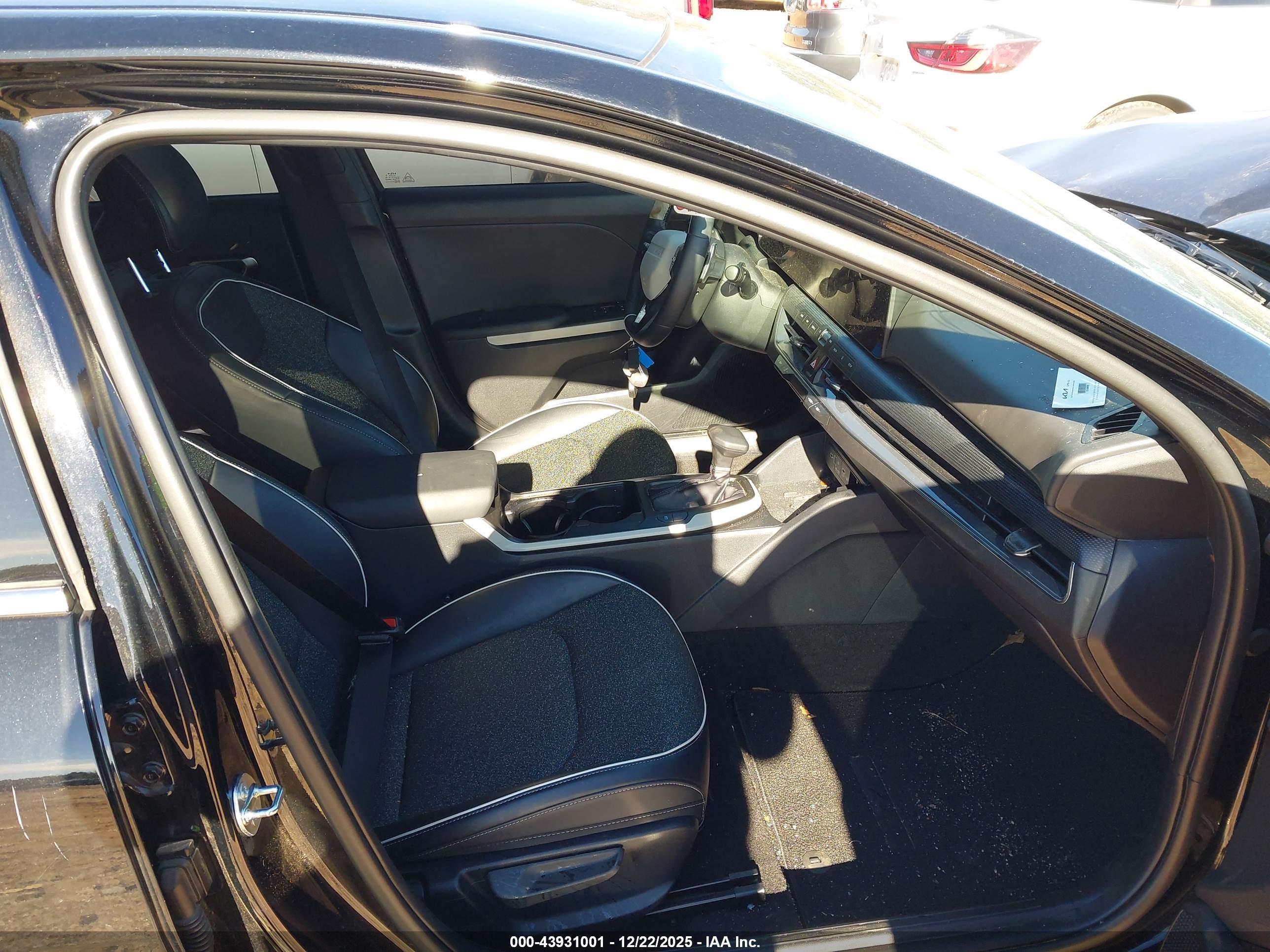 KIA K4 image 5
