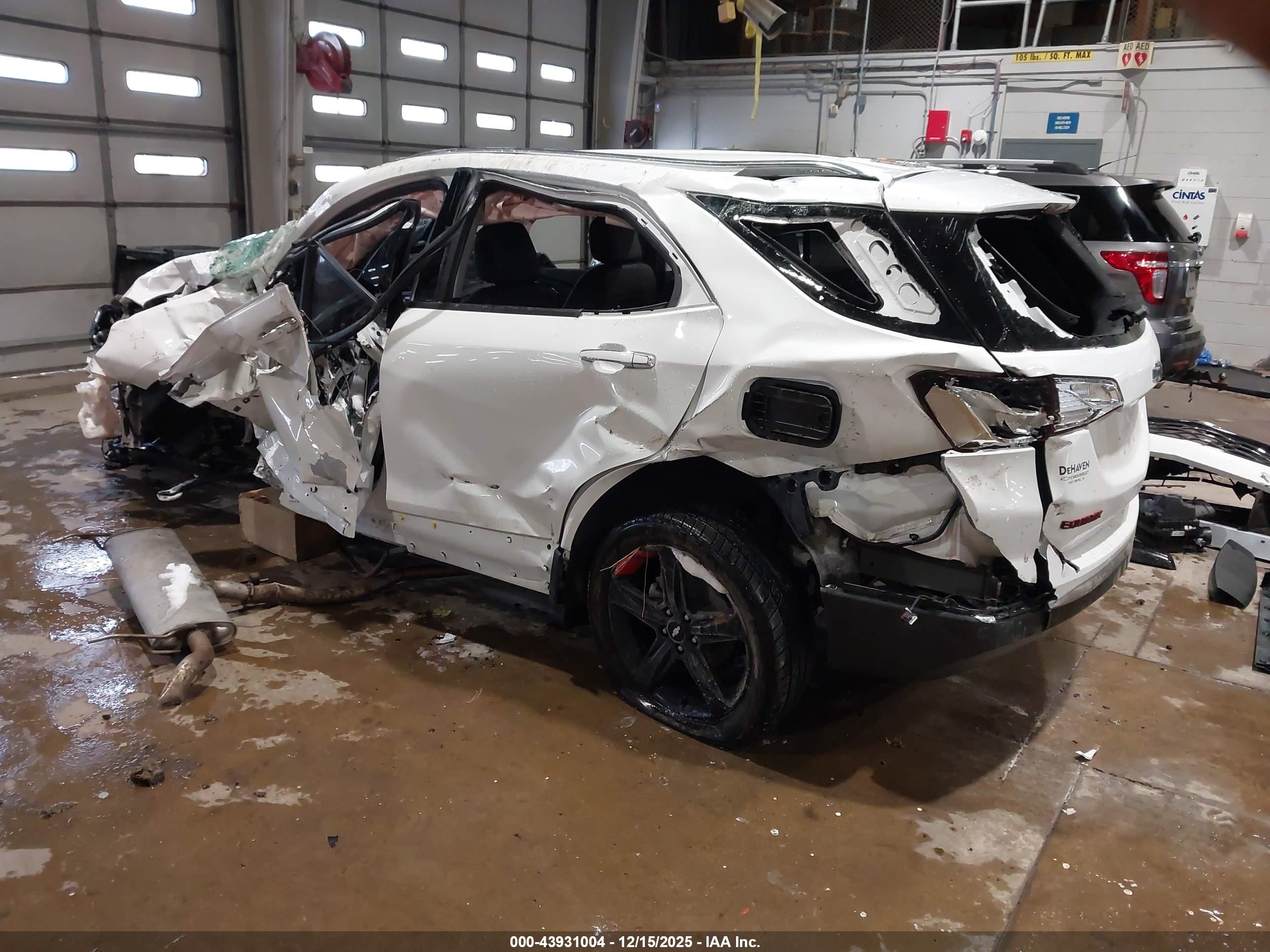 CHEVROLET EQUINOX image 3