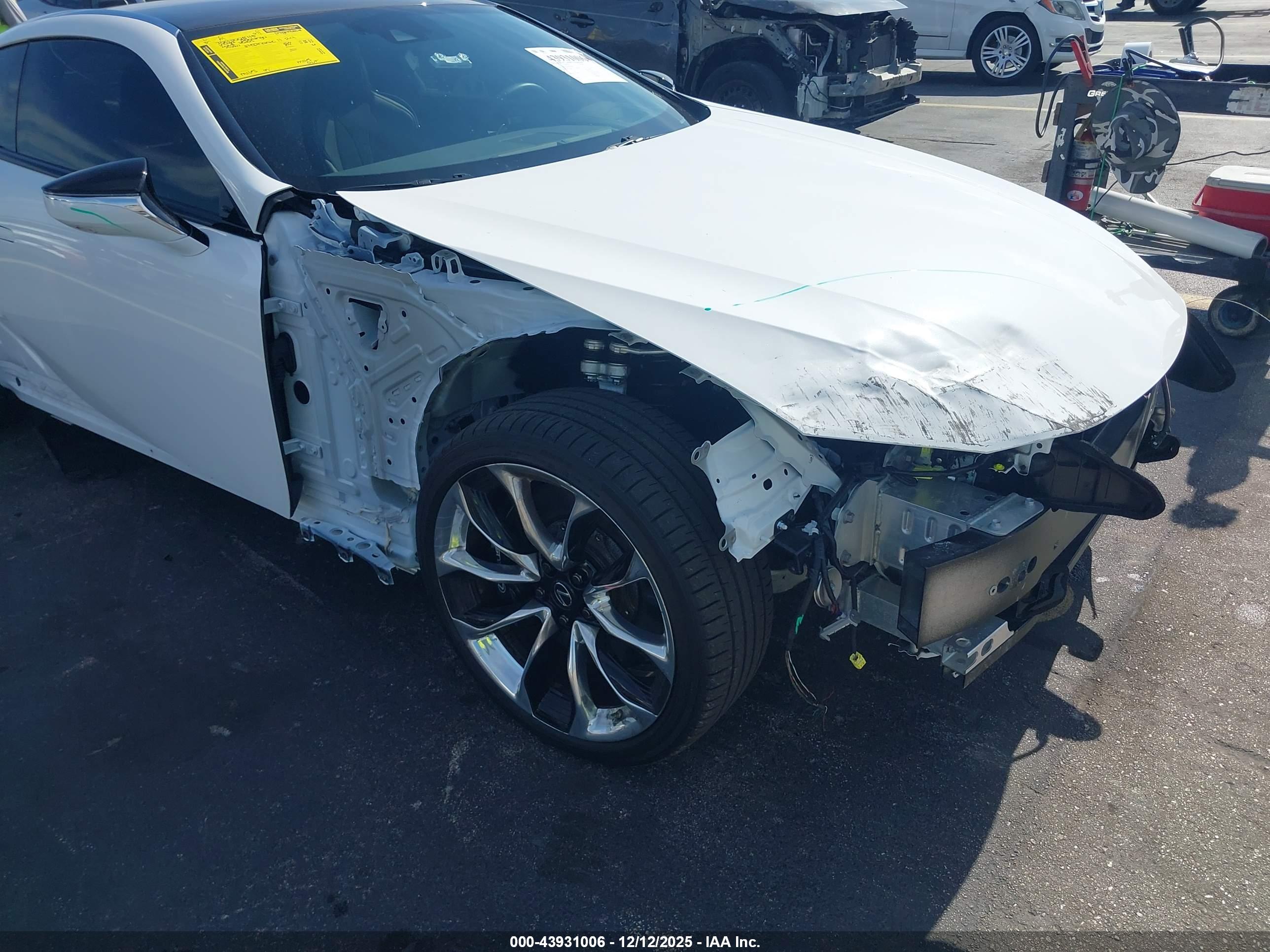 LEXUS LC image 6