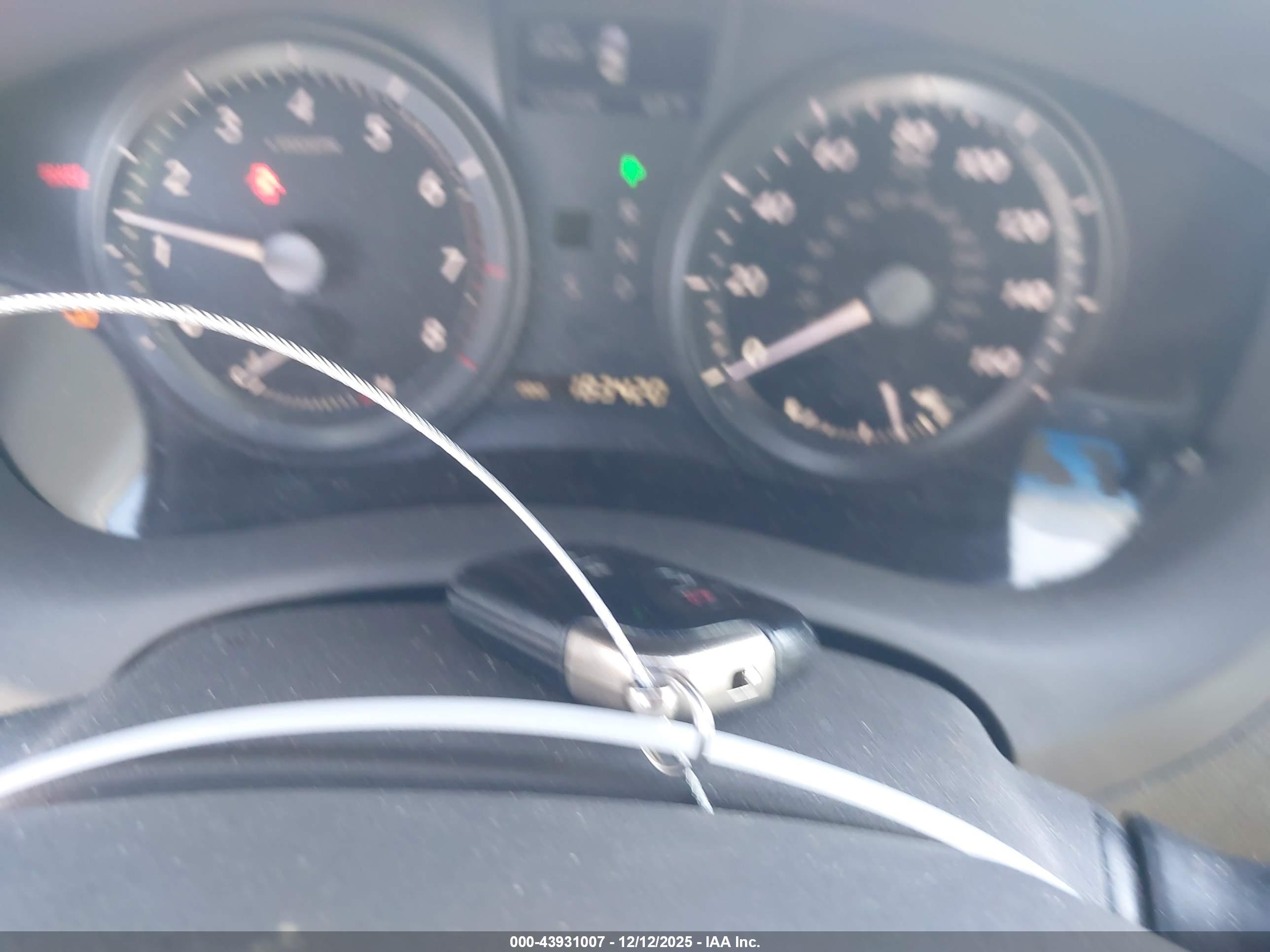 LEXUS ES image 11