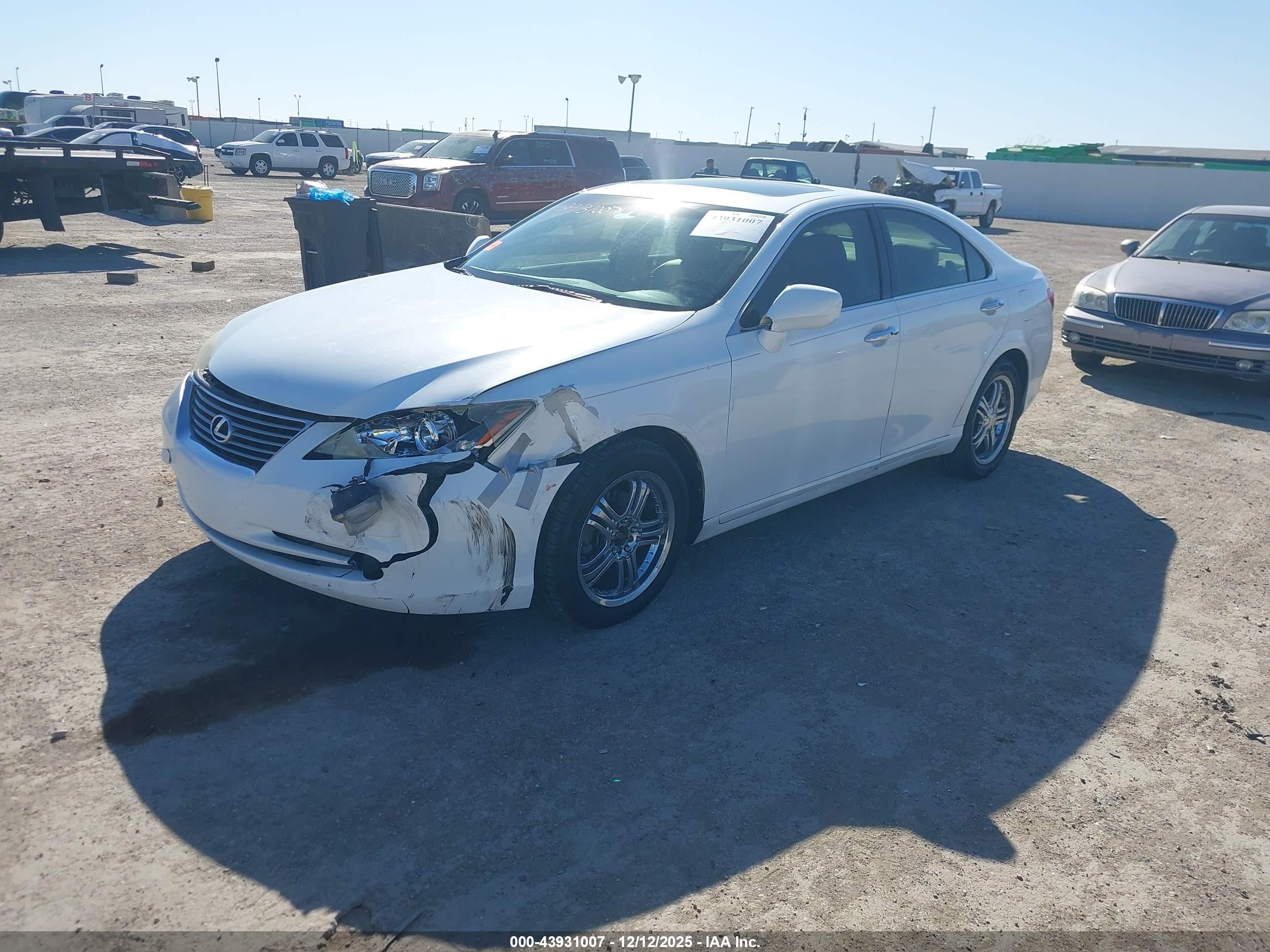 LEXUS ES image 2