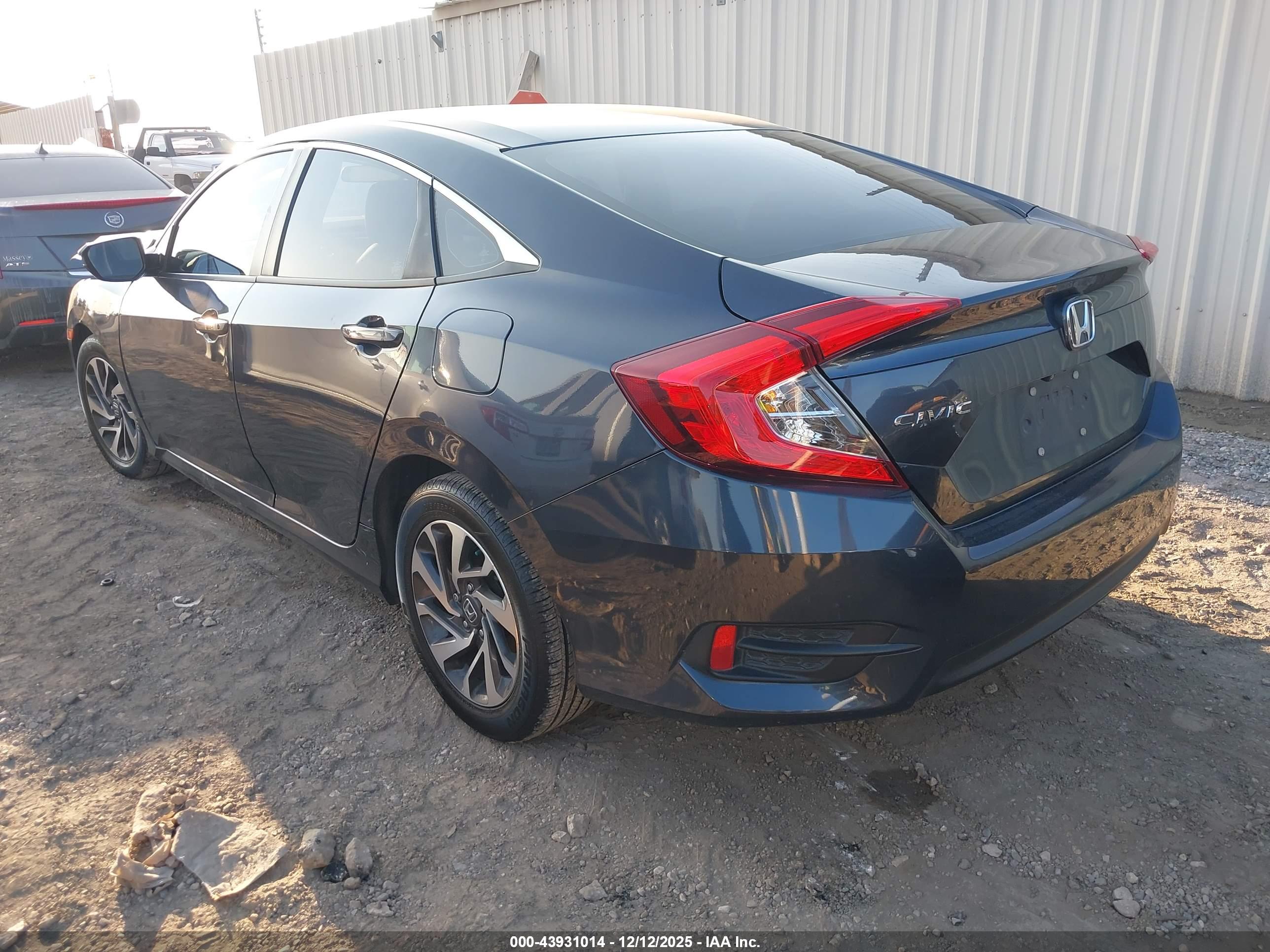 HONDA CIVIC image 3