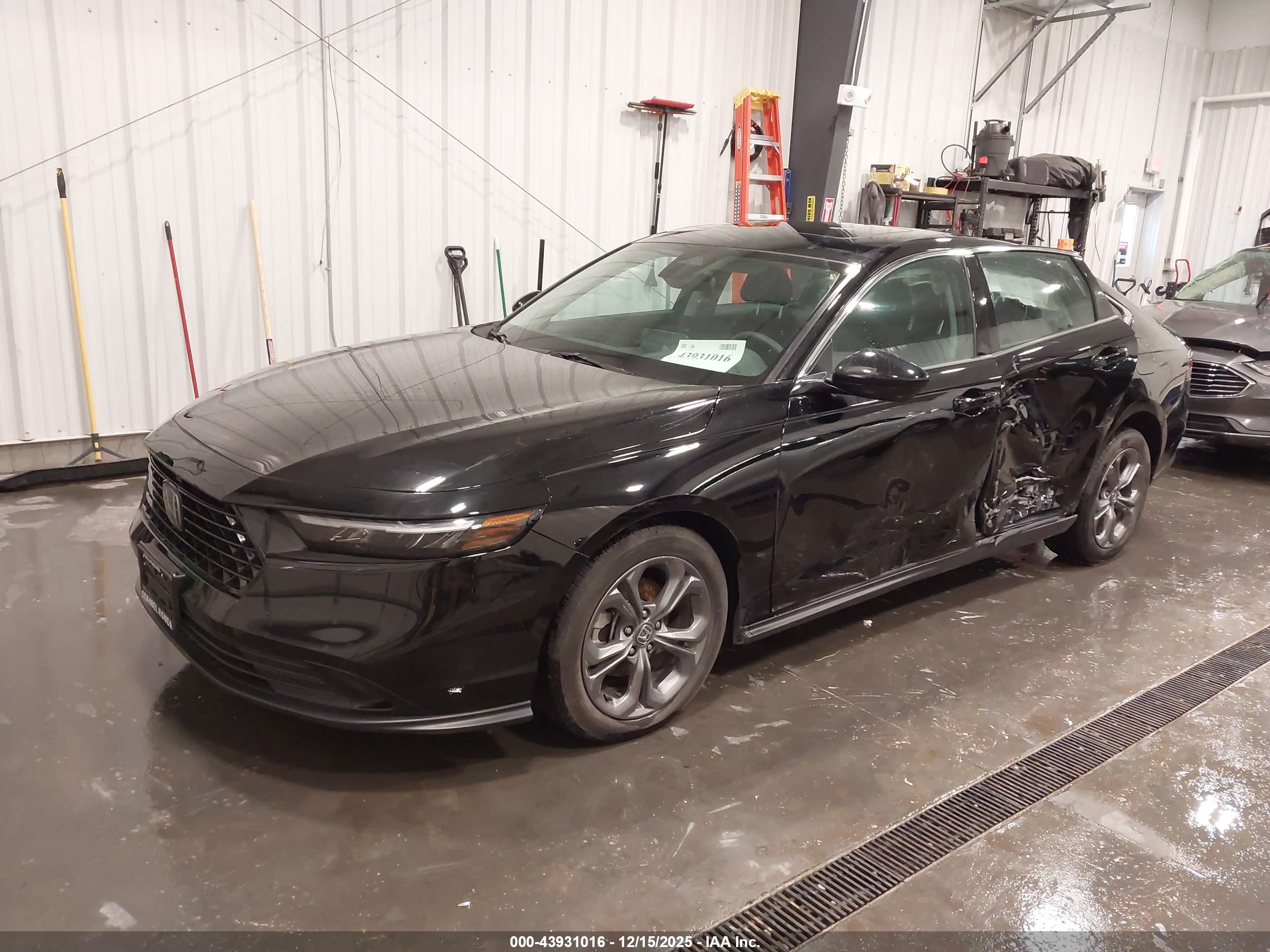 HONDA ACCORD image 2