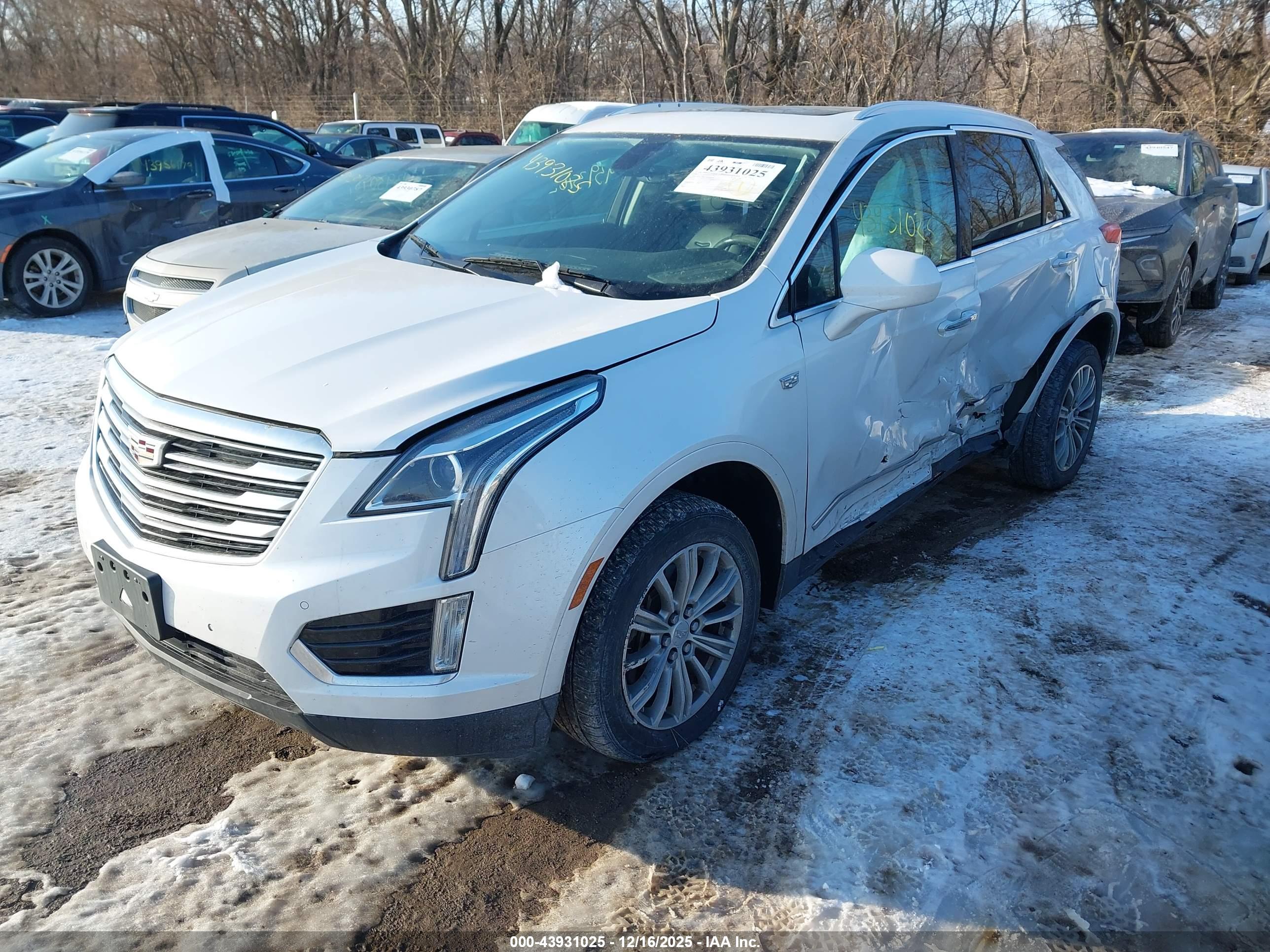 CADILLAC XT5 image 2