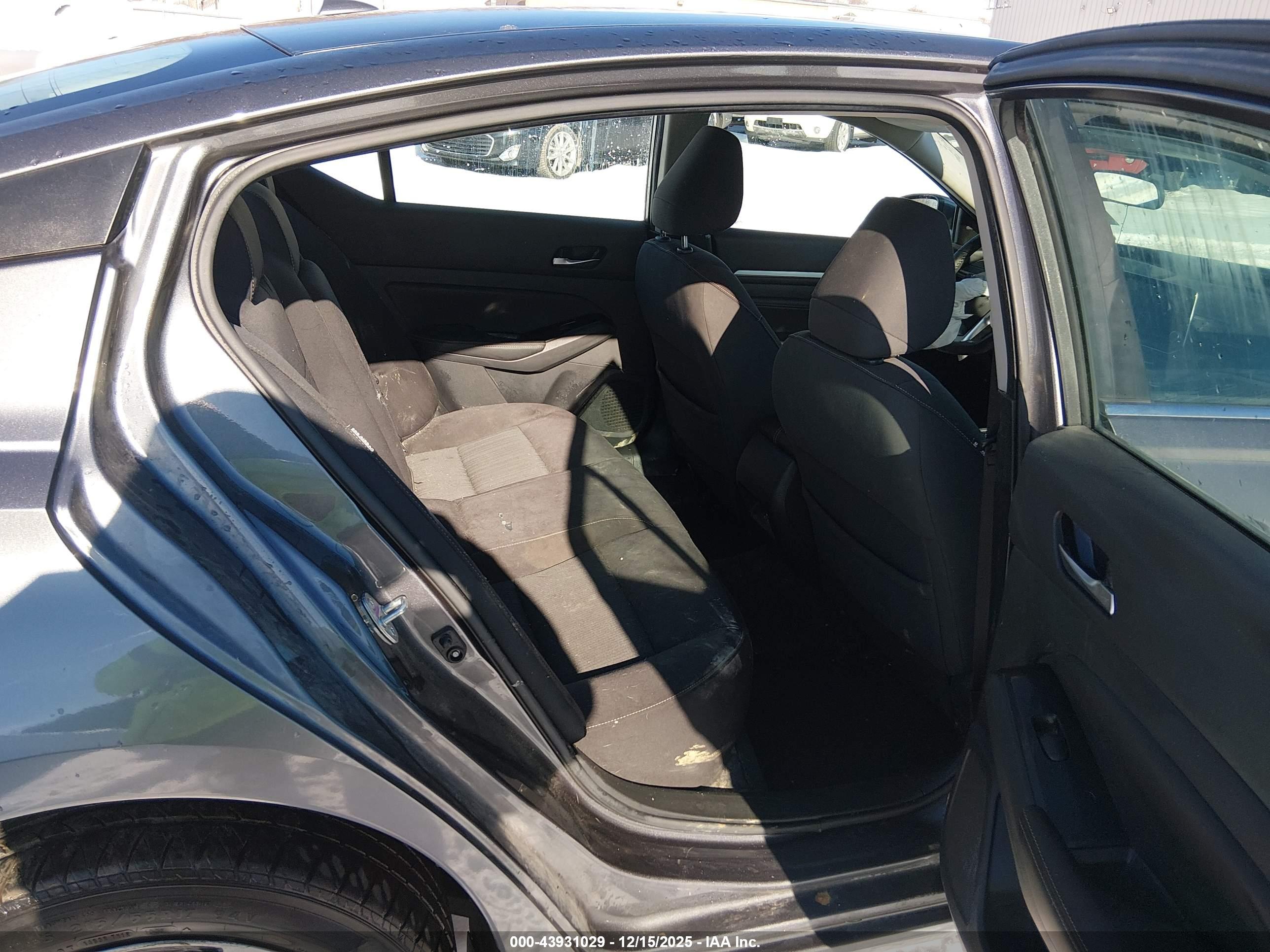NISSAN ALTIMA image 8