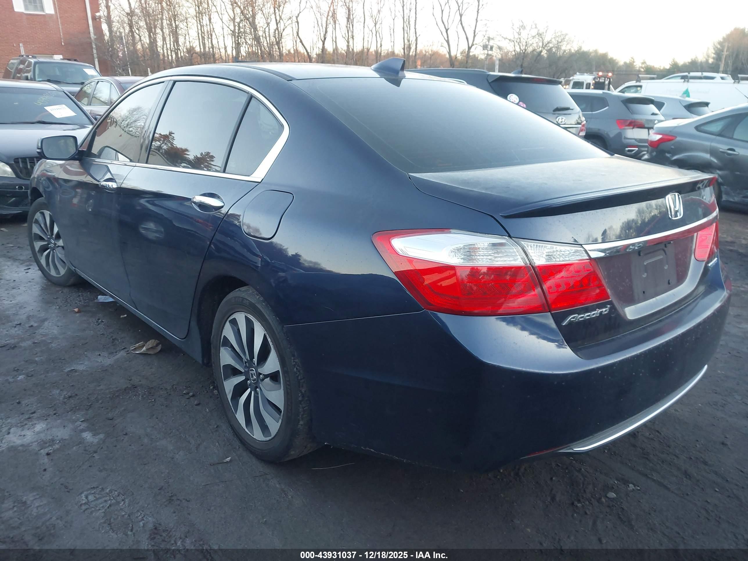 HONDA ACCORD image 3