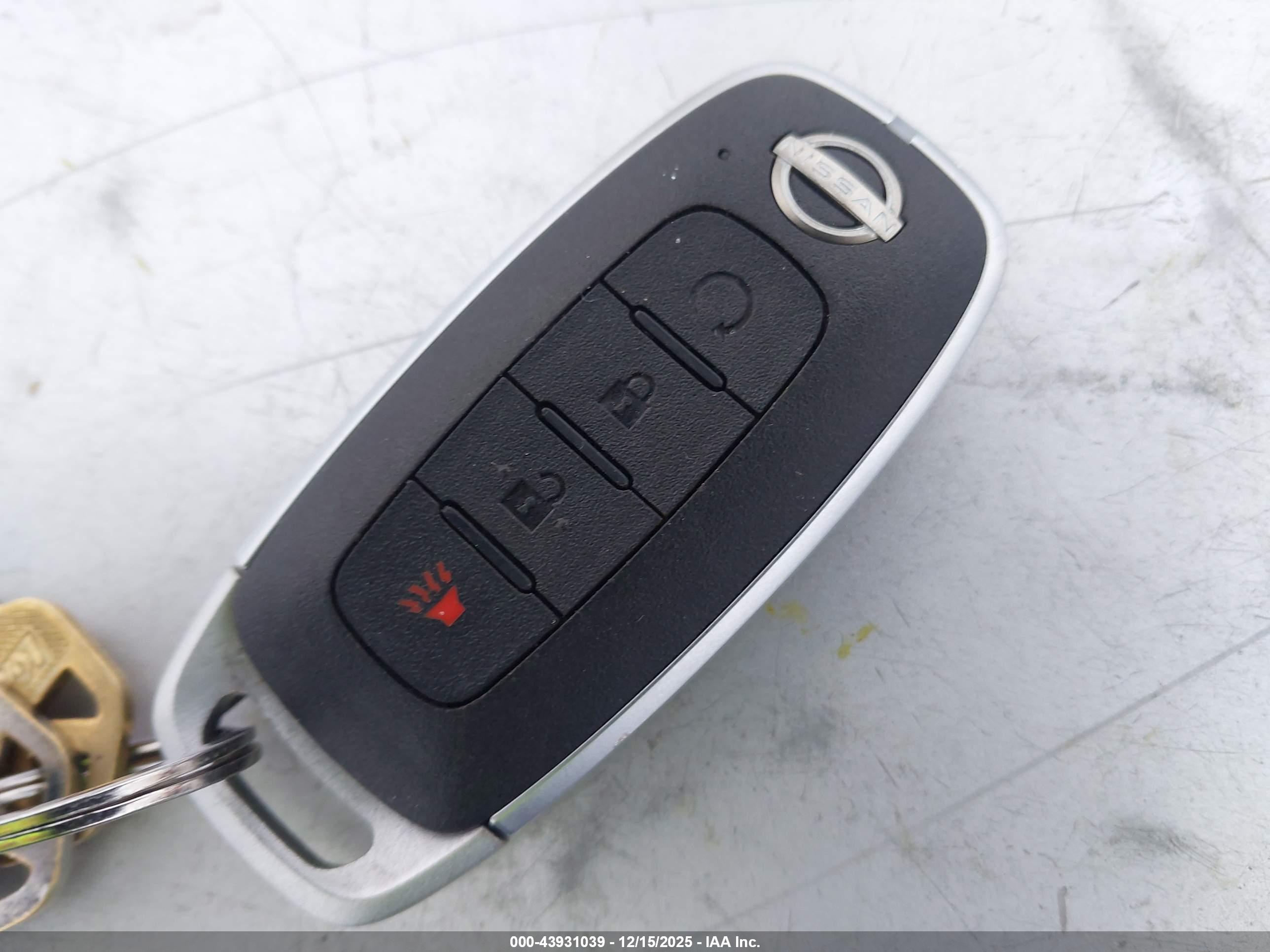 NISSAN KICKS image 11