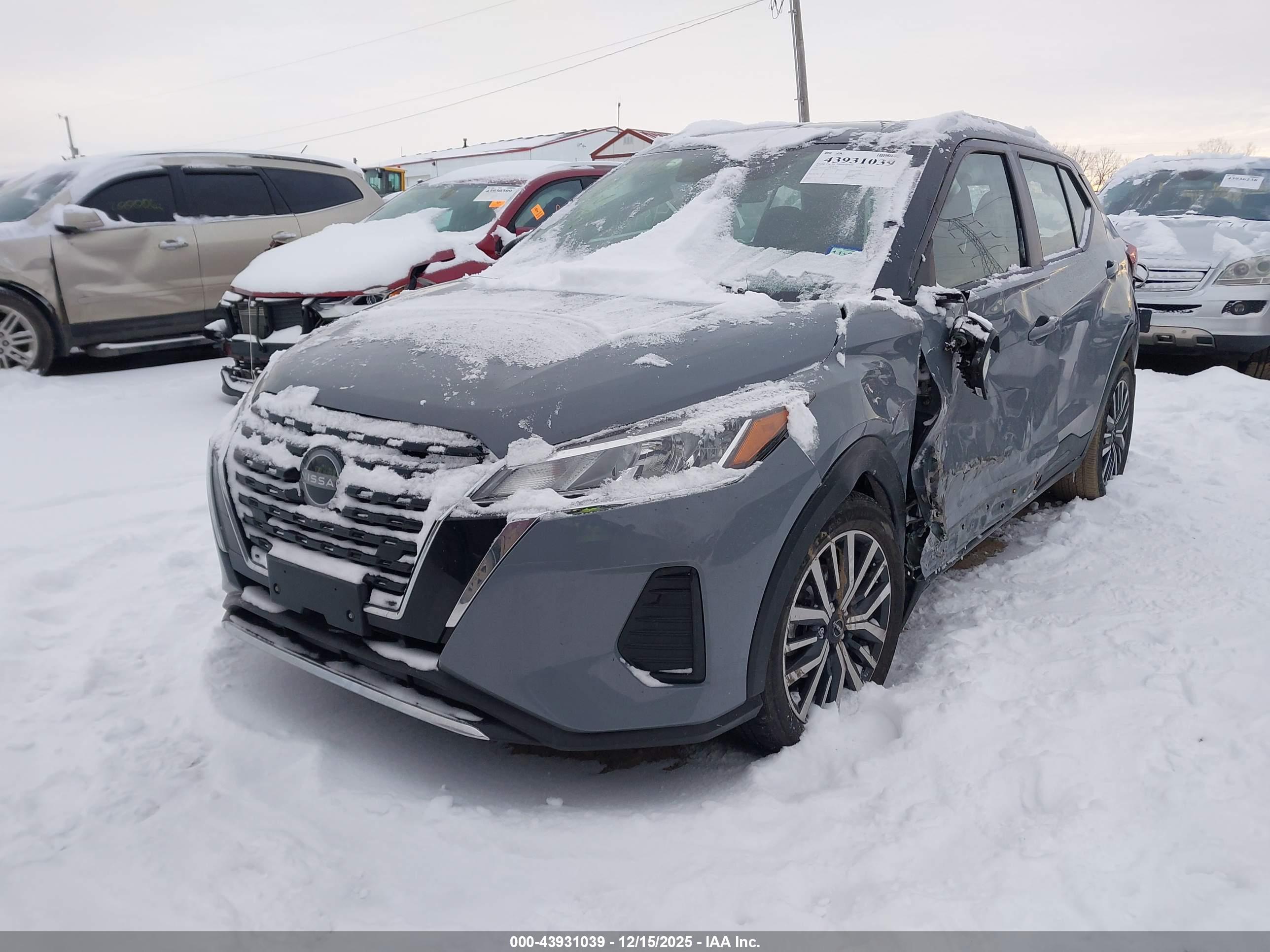 NISSAN KICKS image 2