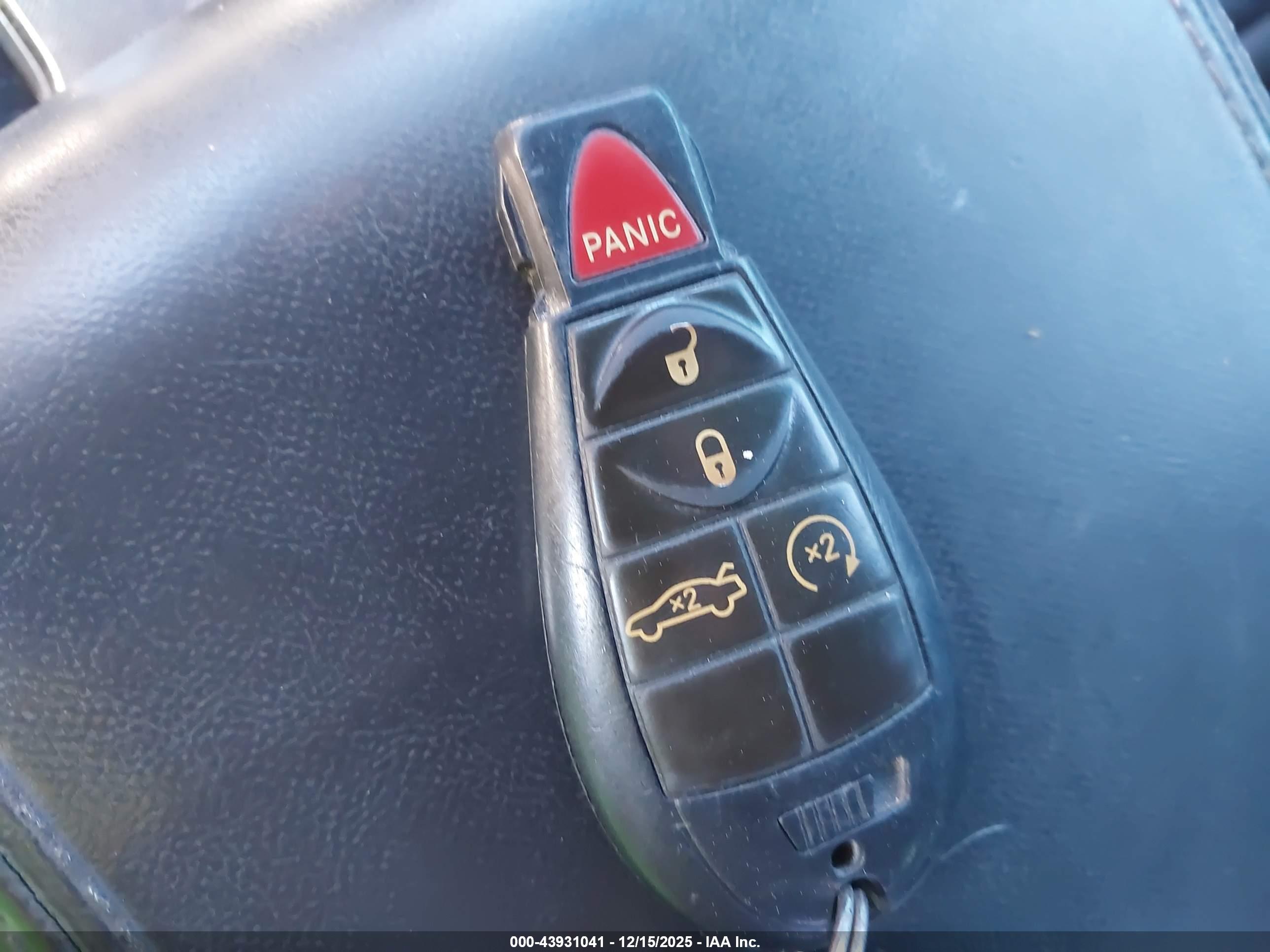 DODGE CHALLENGER image 11