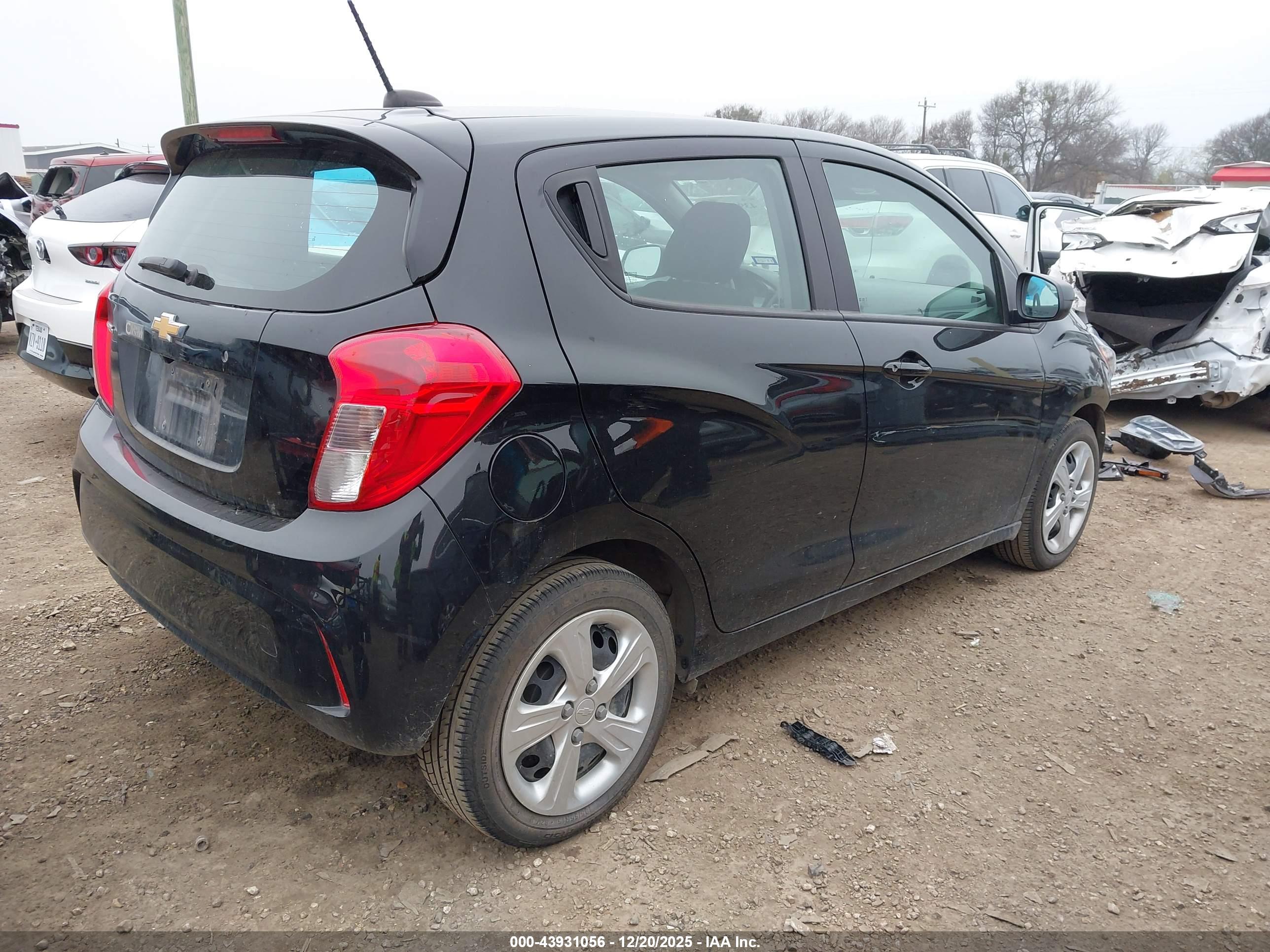 CHEVROLET SPARK image 4