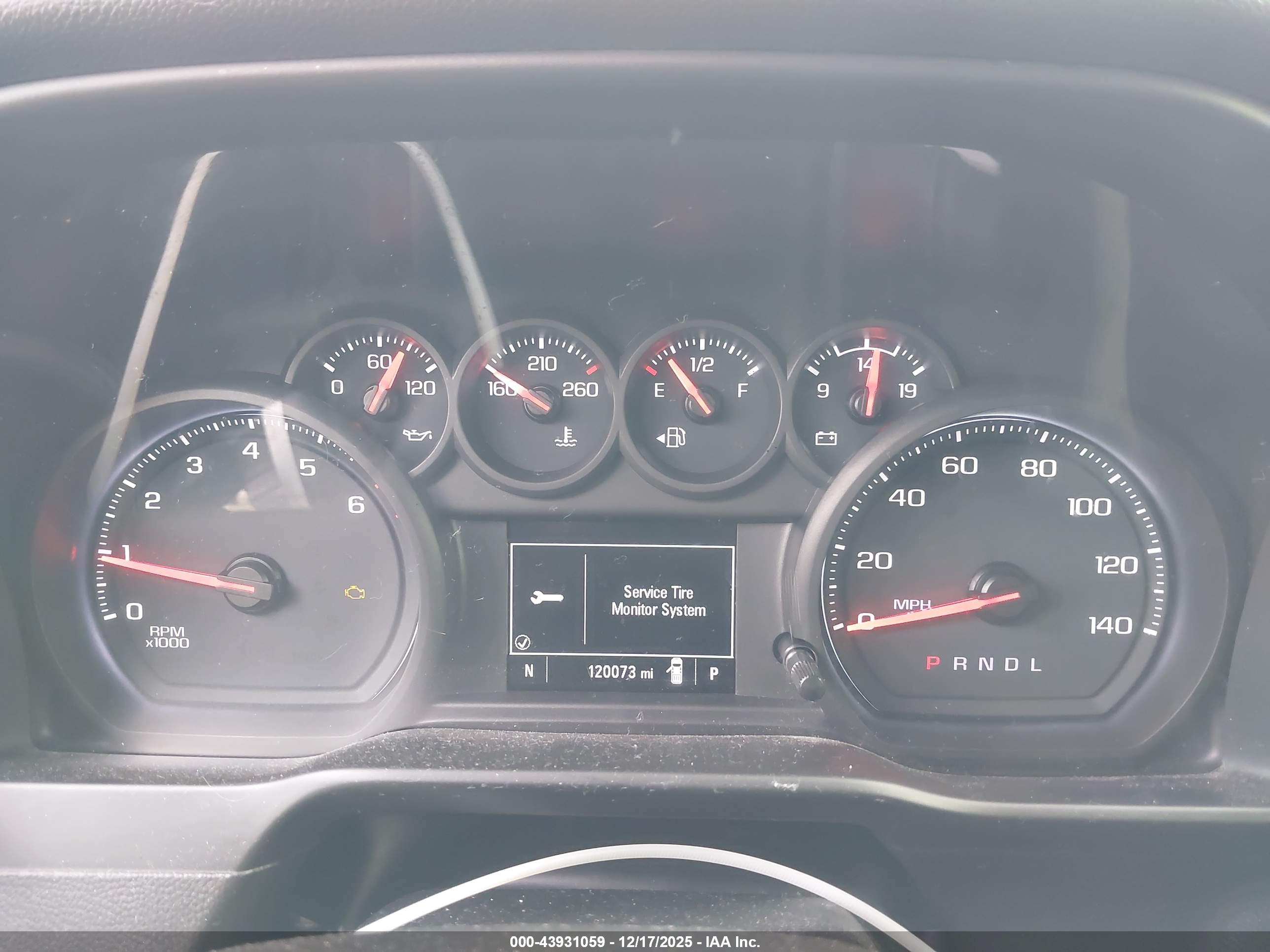 CHEVROLET SILVERADO image 7