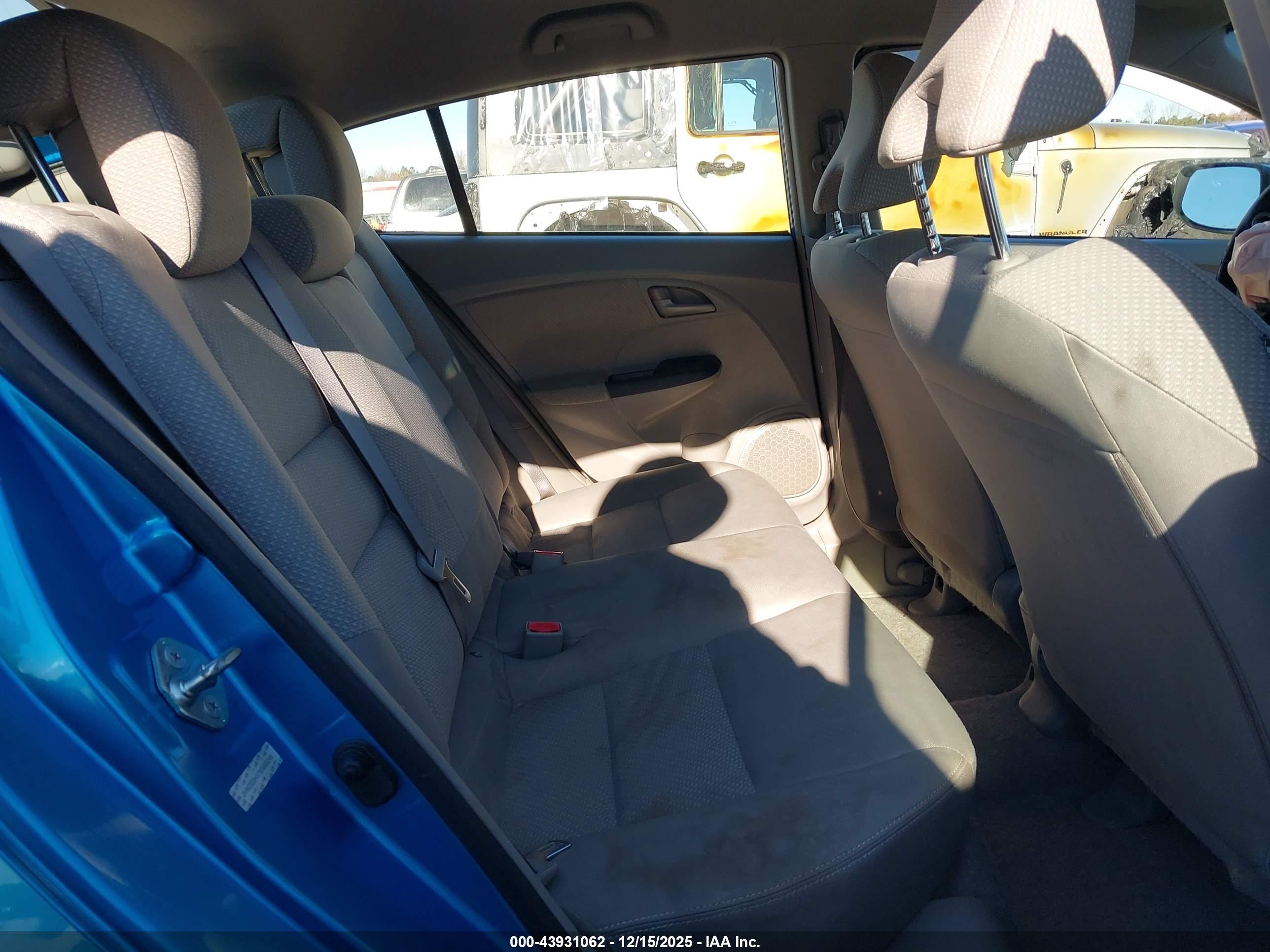 HONDA INSIGHT image 8
