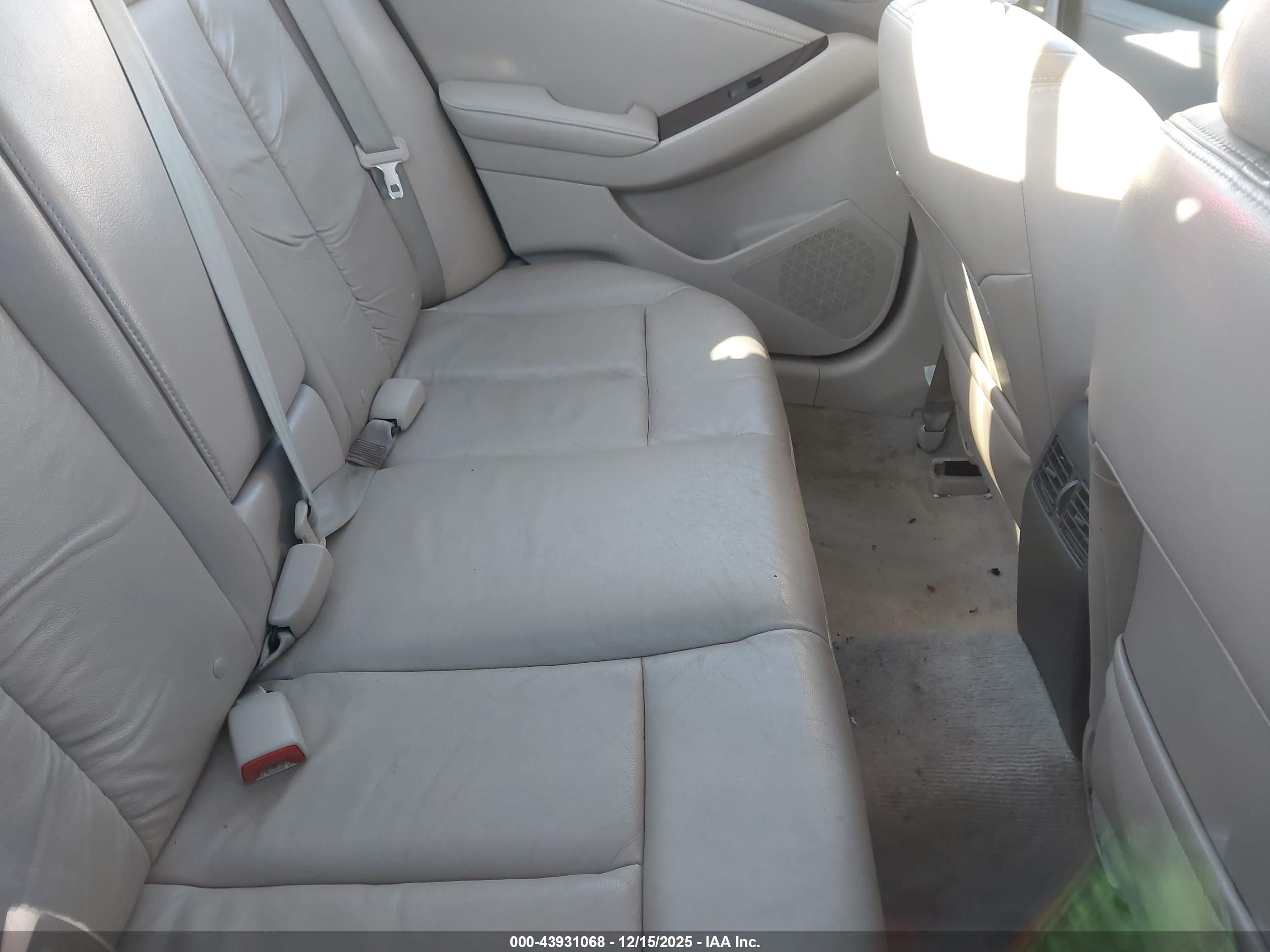 NISSAN ALTIMA image 8