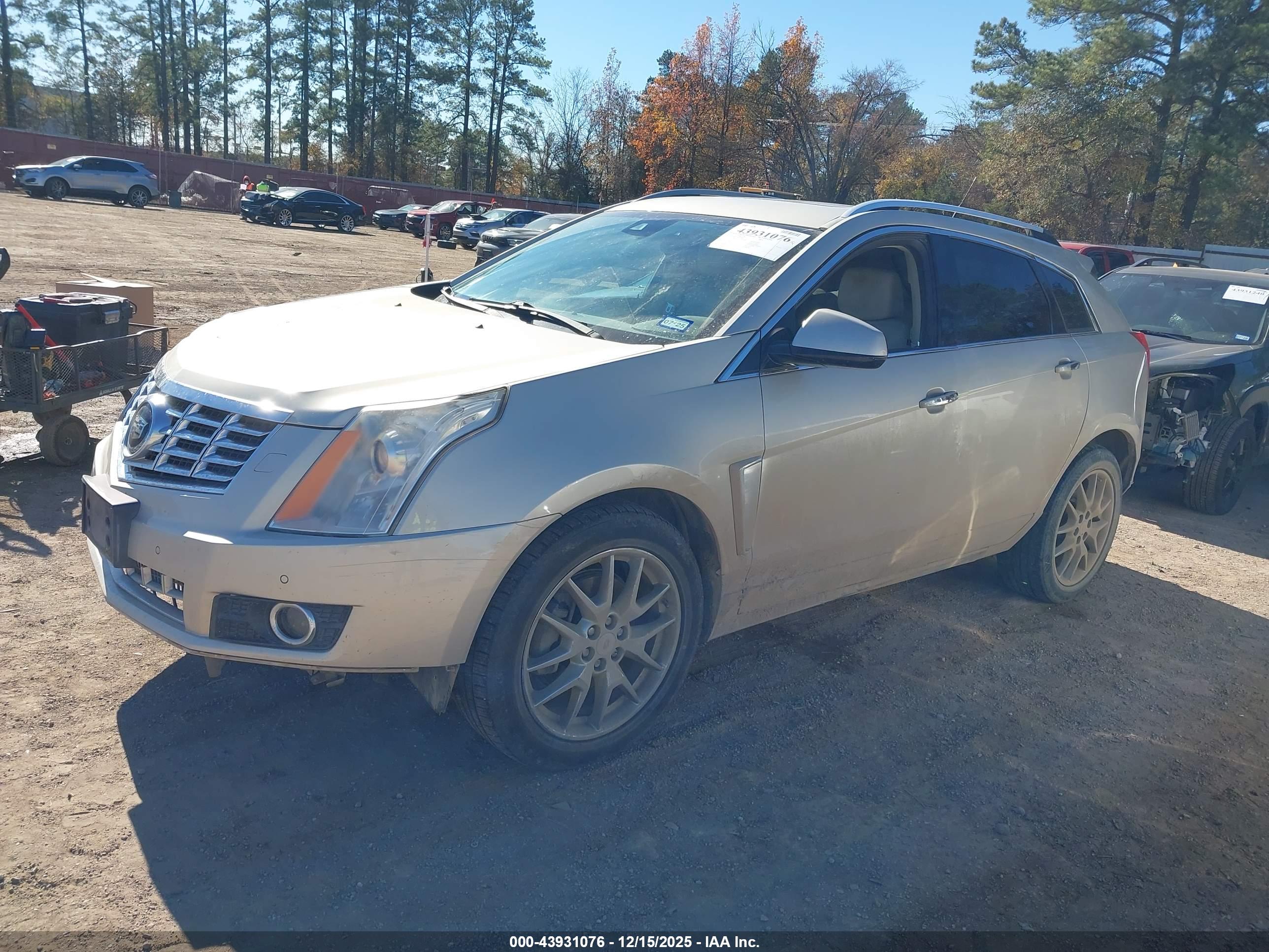 CADILLAC SRX image 2