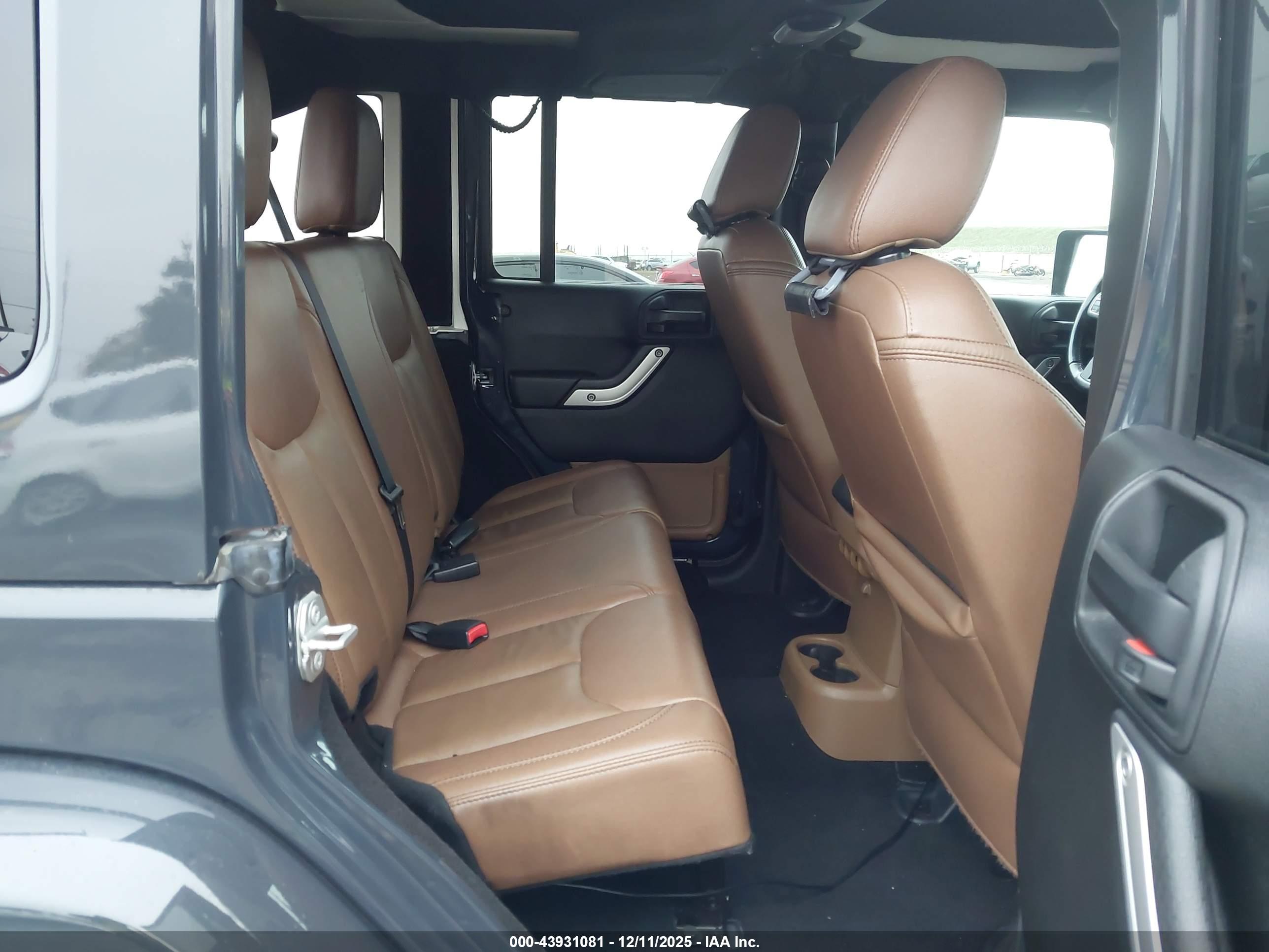 JEEP WRANGLER image 8