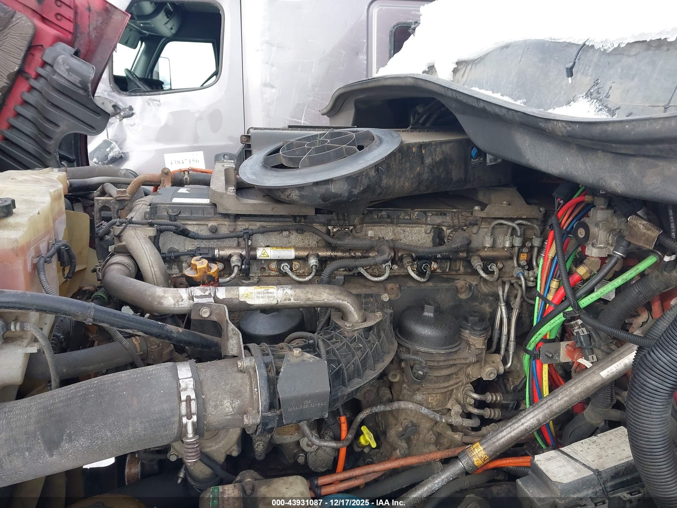 FREIGHTLINER CASCADIA image 10