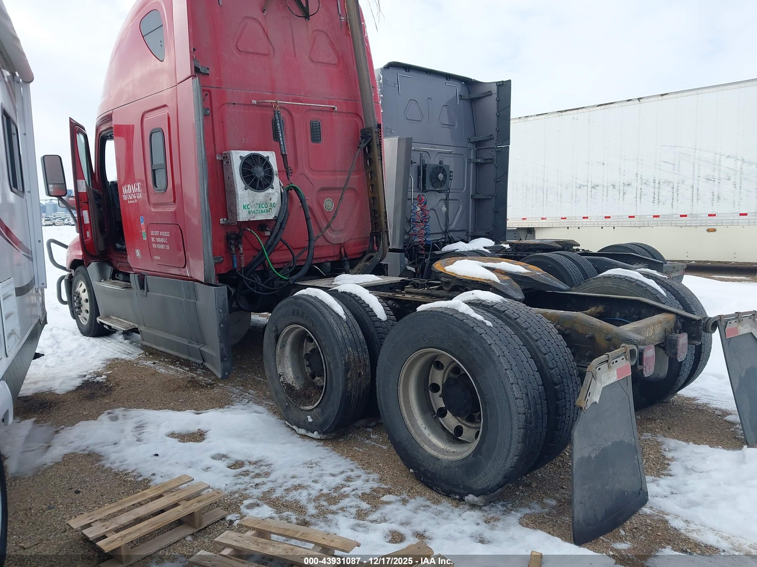 FREIGHTLINER CASCADIA image 3