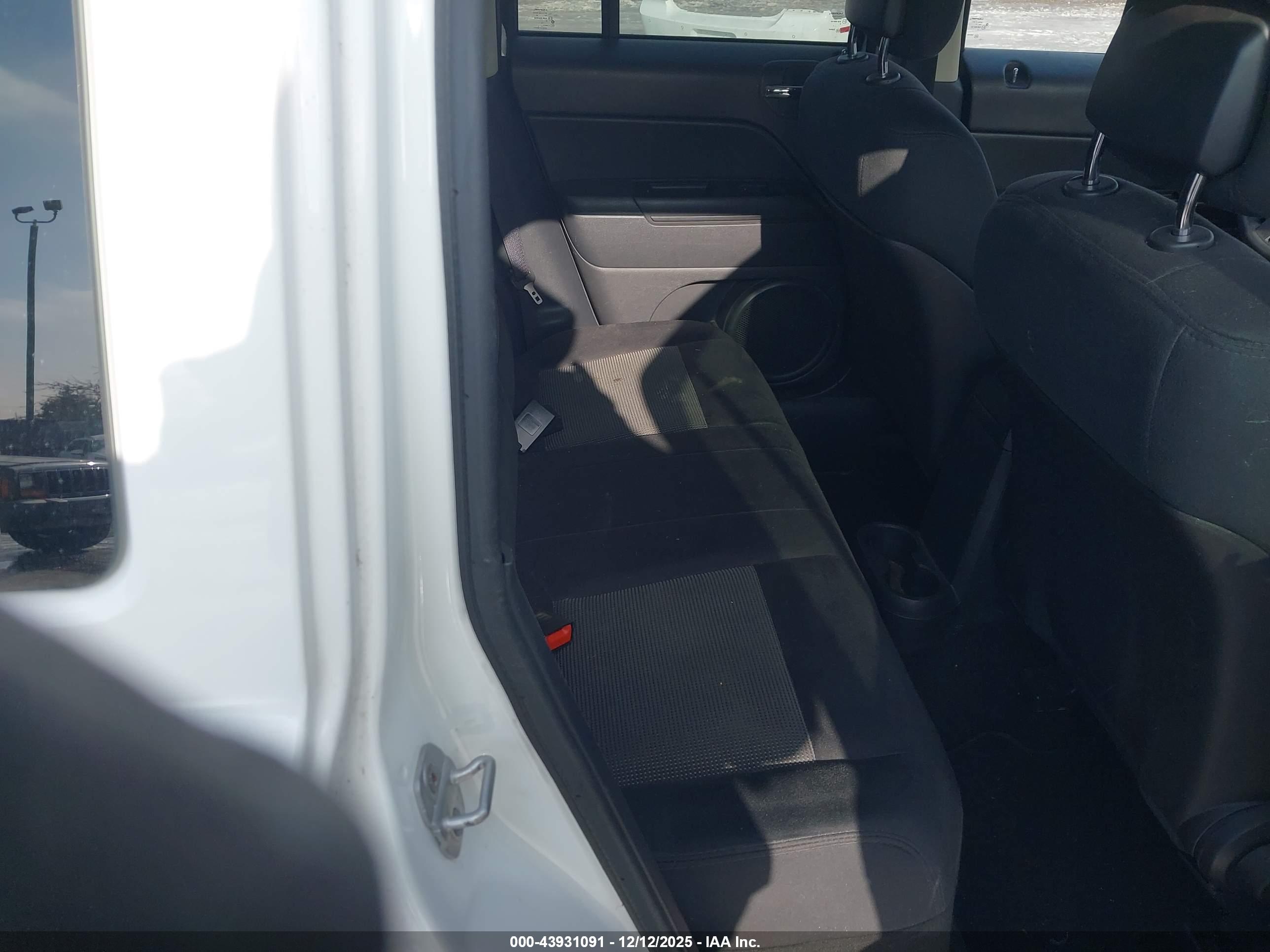 JEEP PATRIOT image 8