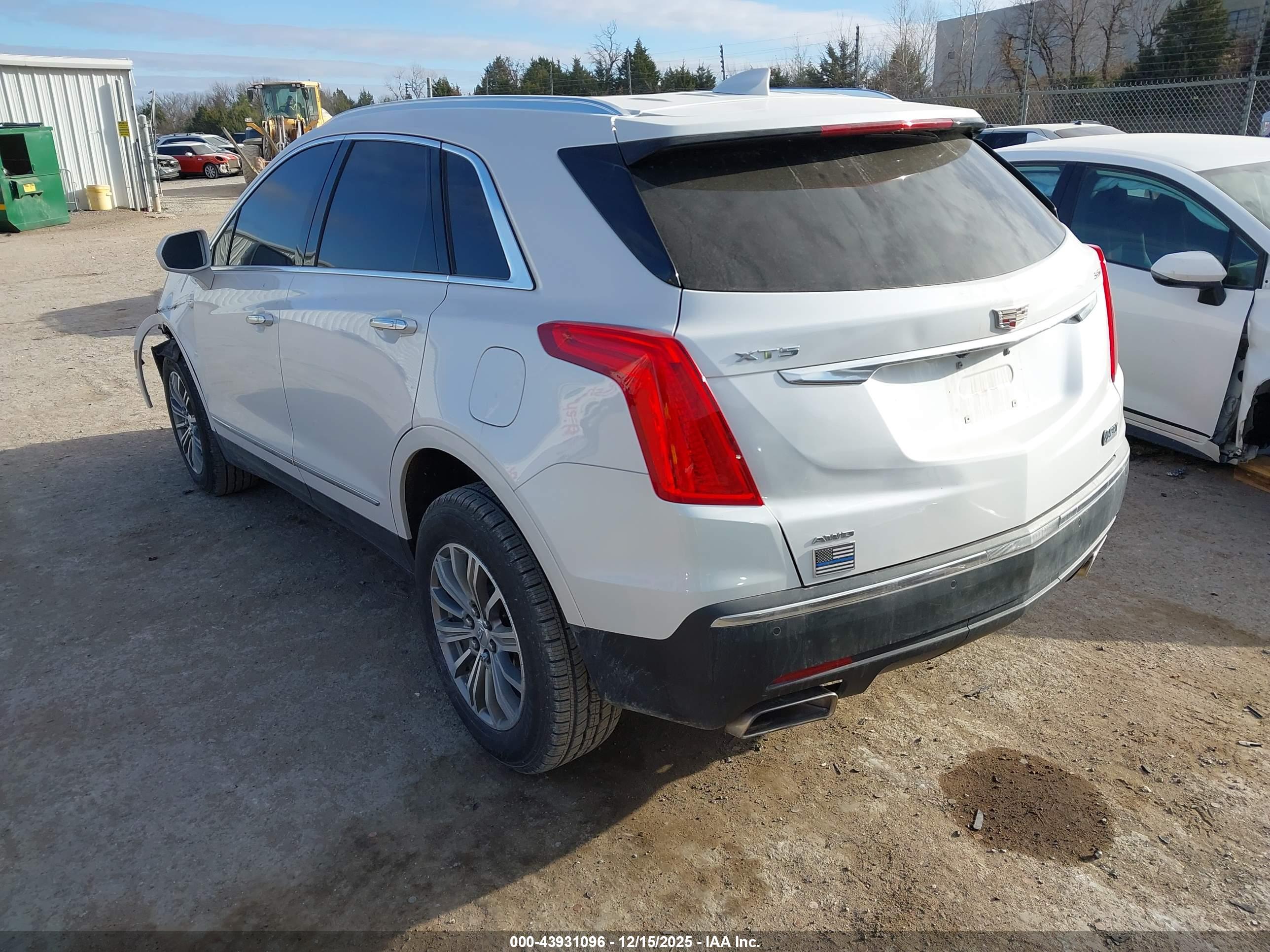 CADILLAC XT5 image 3