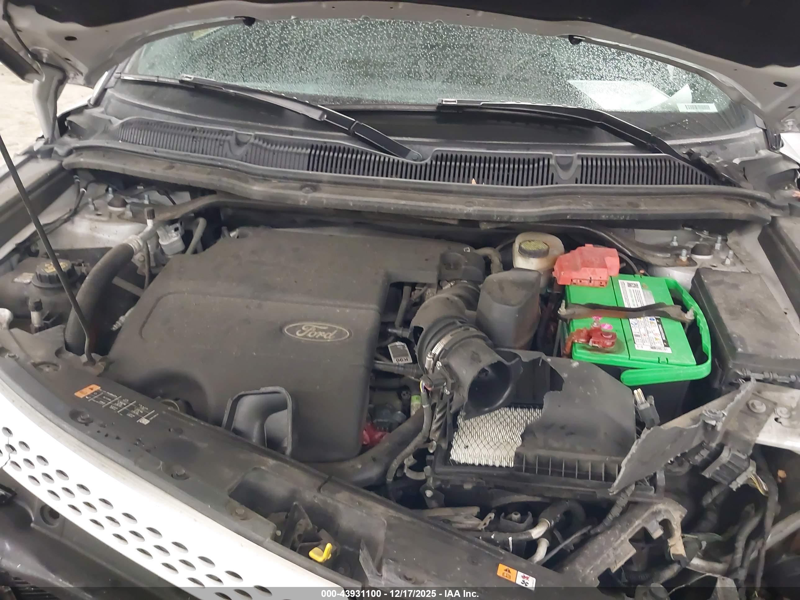FORD EXPLORER image 10