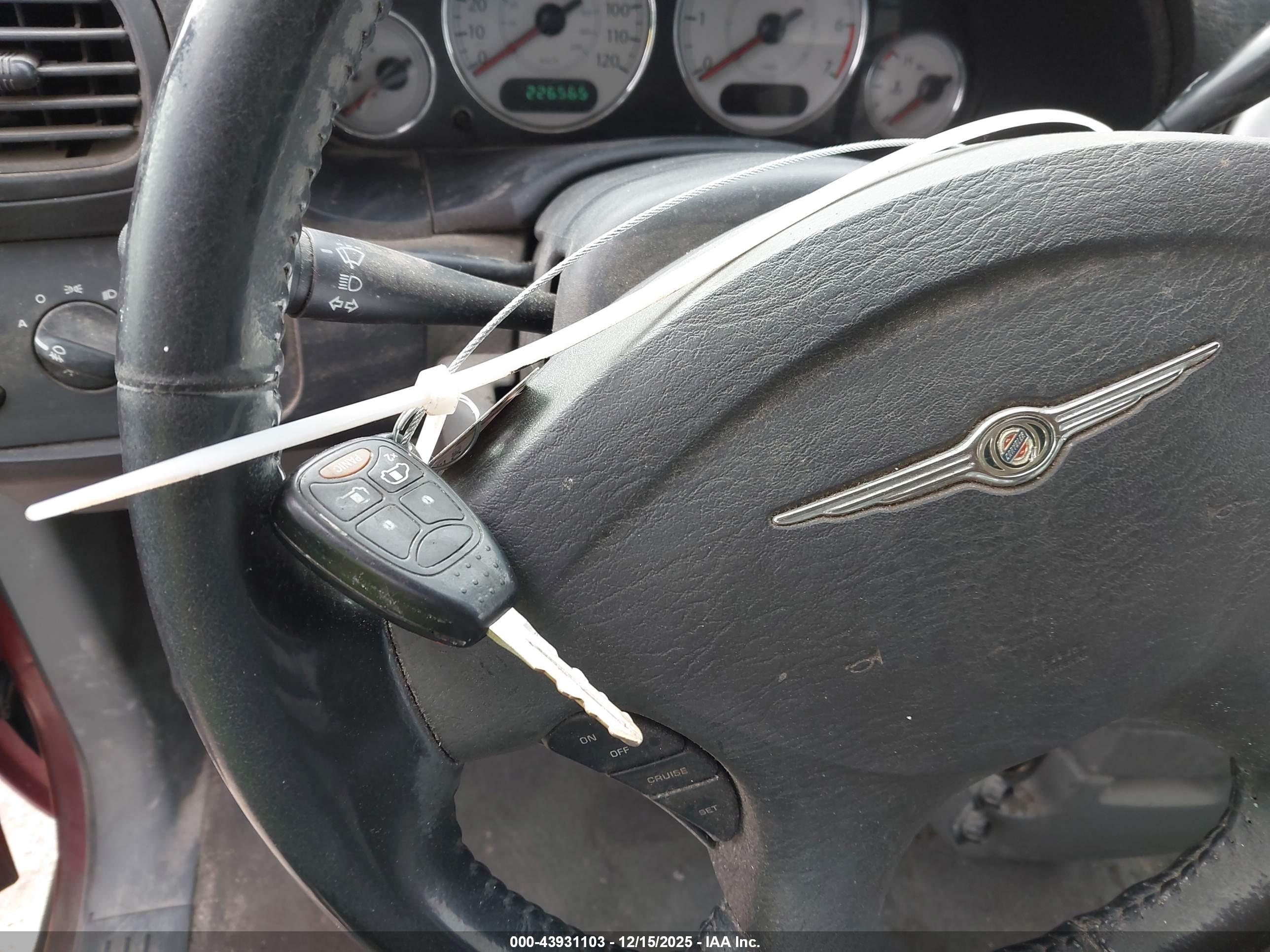 CHRYSLER TOWN image 11