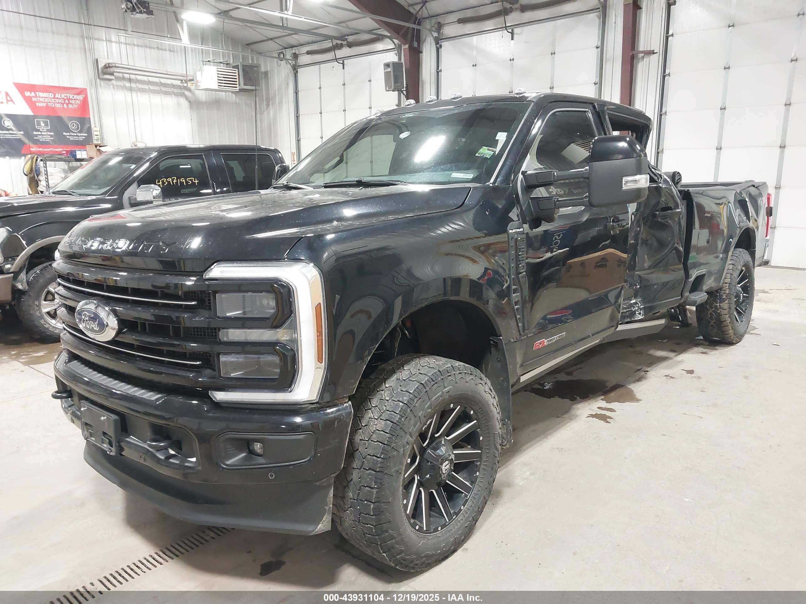 FORD F-350 image 2