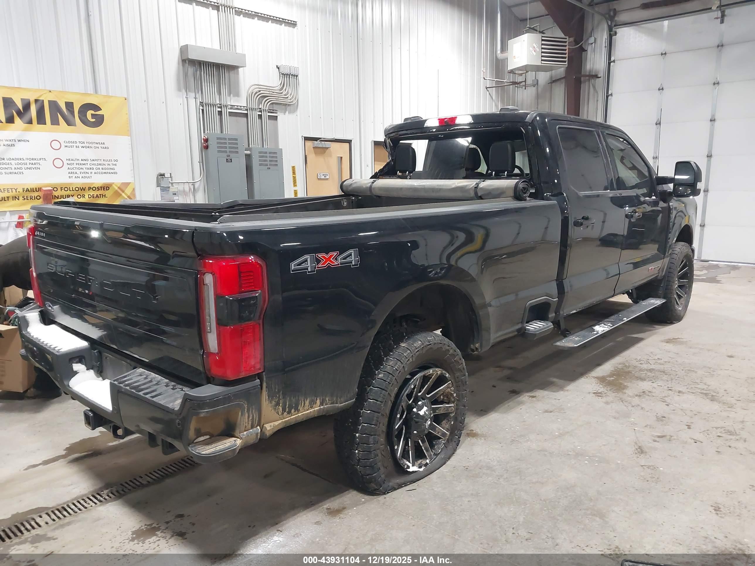 FORD F-350 image 4