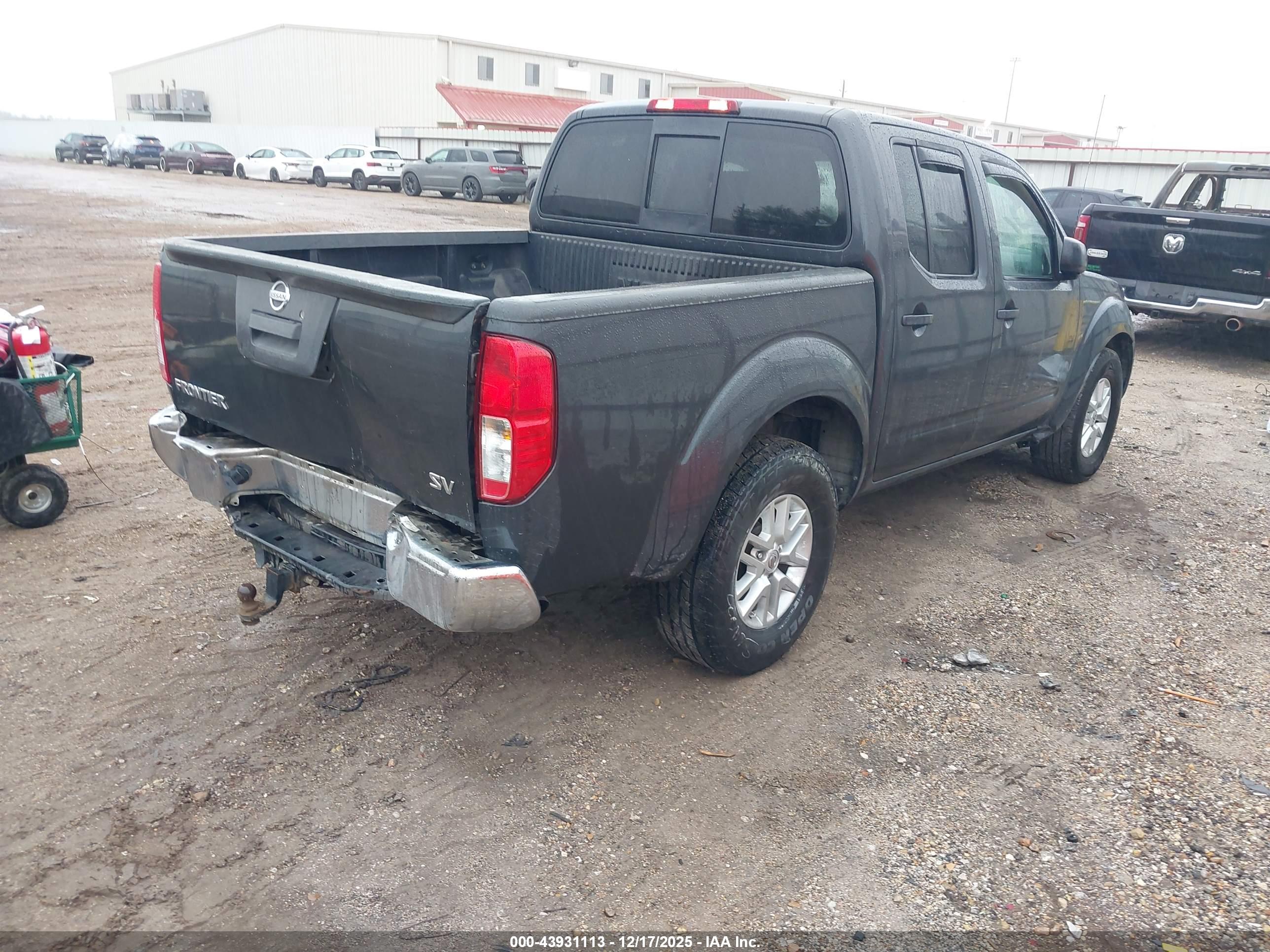NISSAN FRONTIER image 4