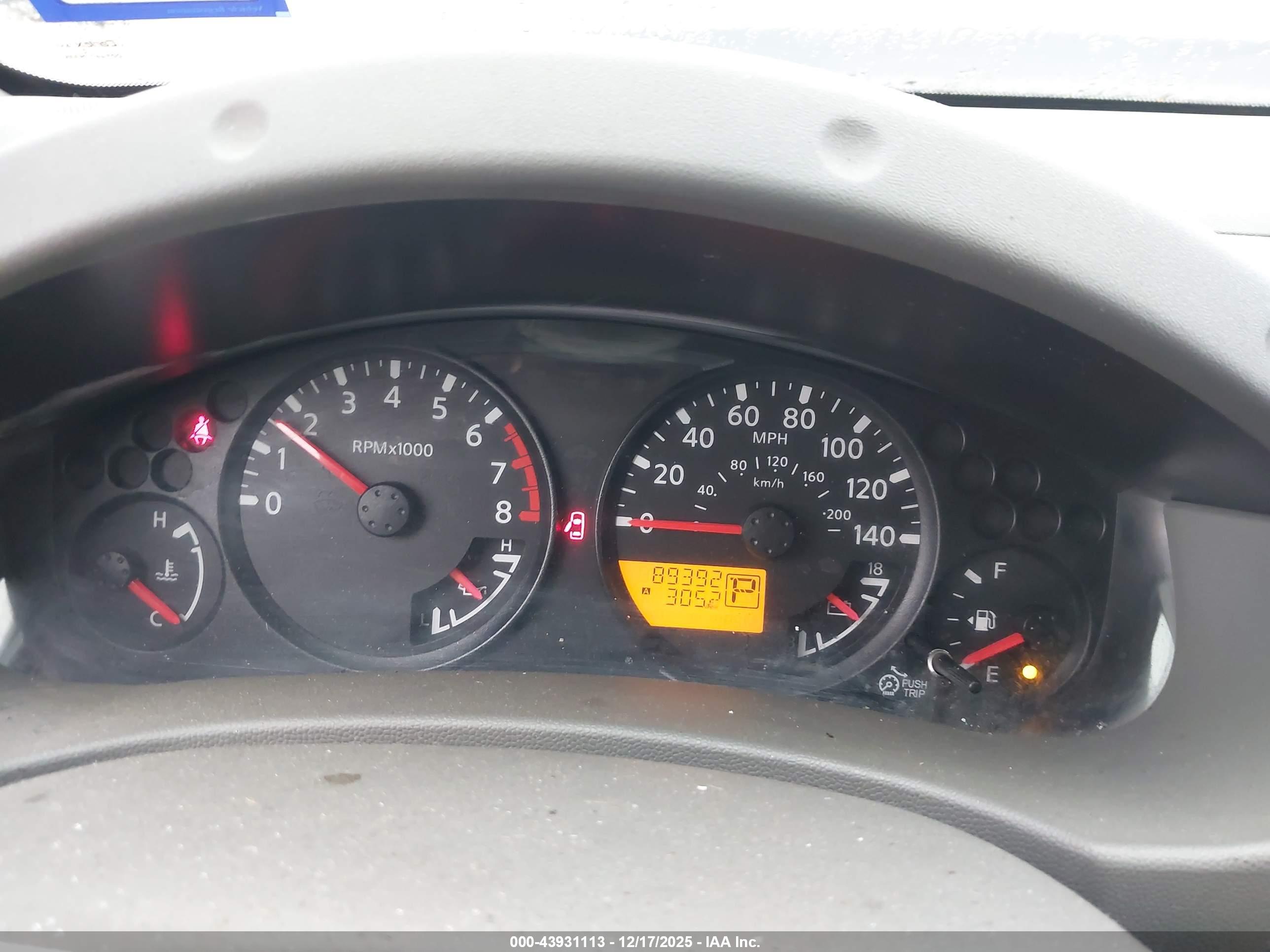 NISSAN FRONTIER image 7