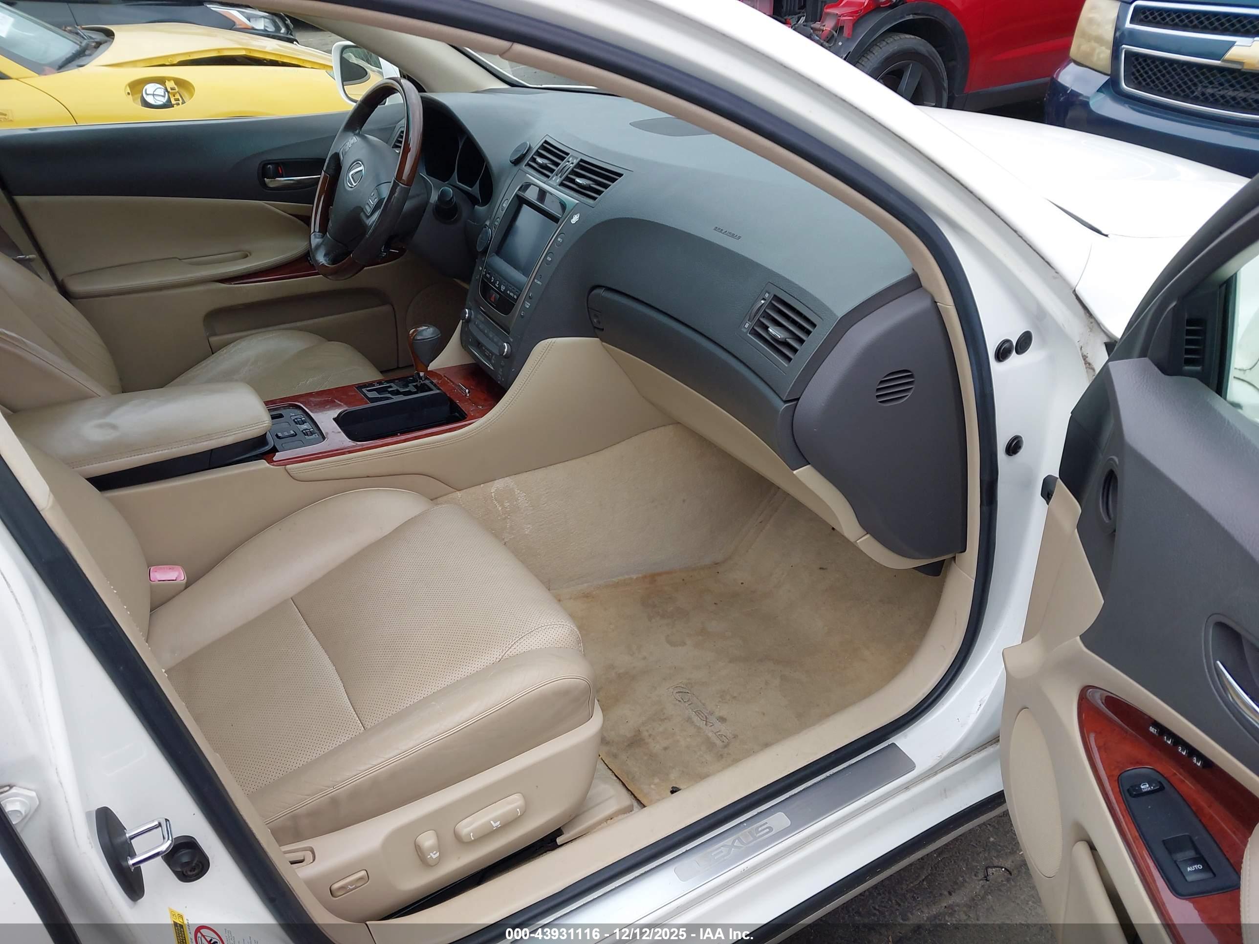LEXUS GS image 5