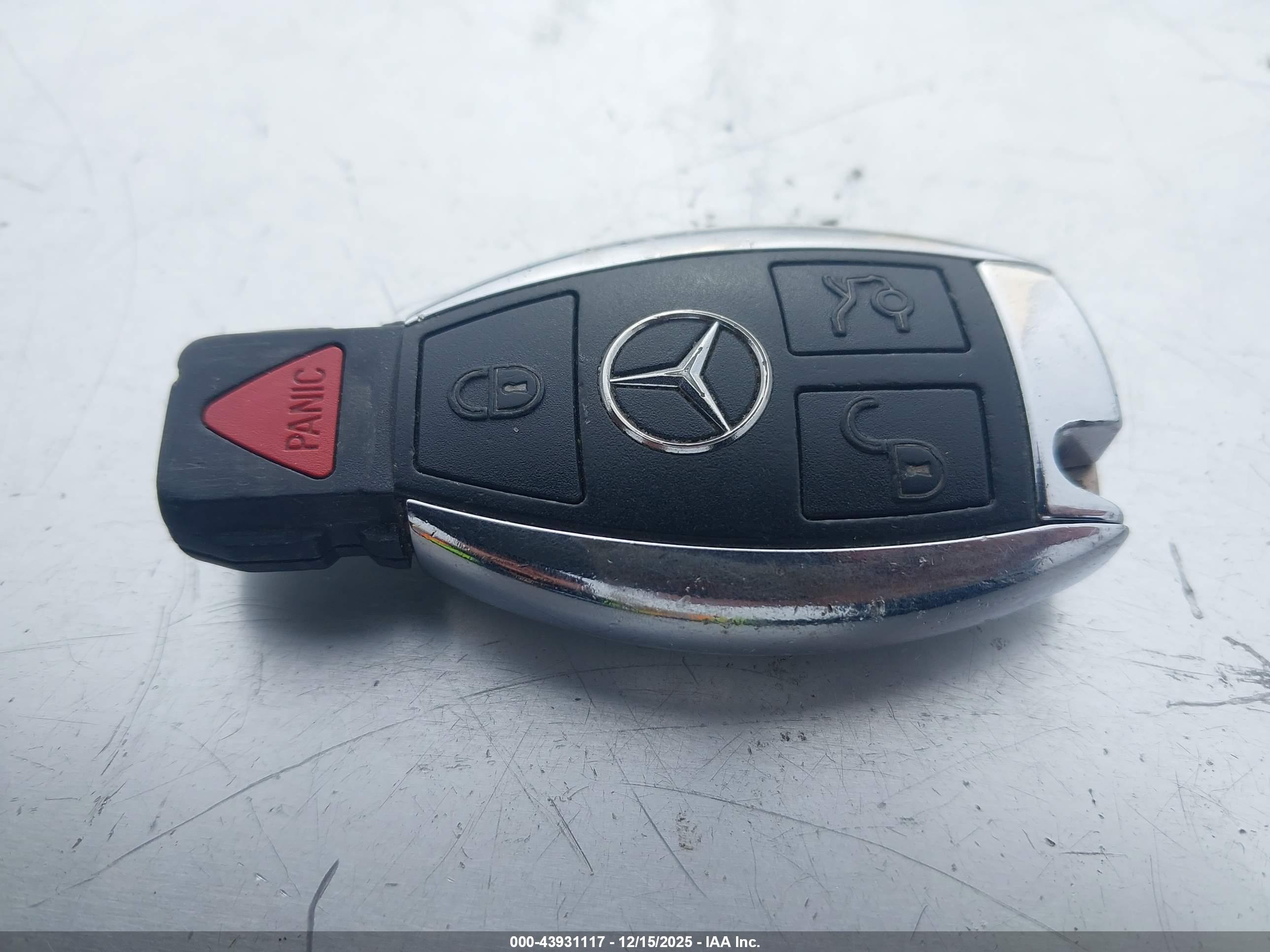 MERCEDES-BENZ C image 11