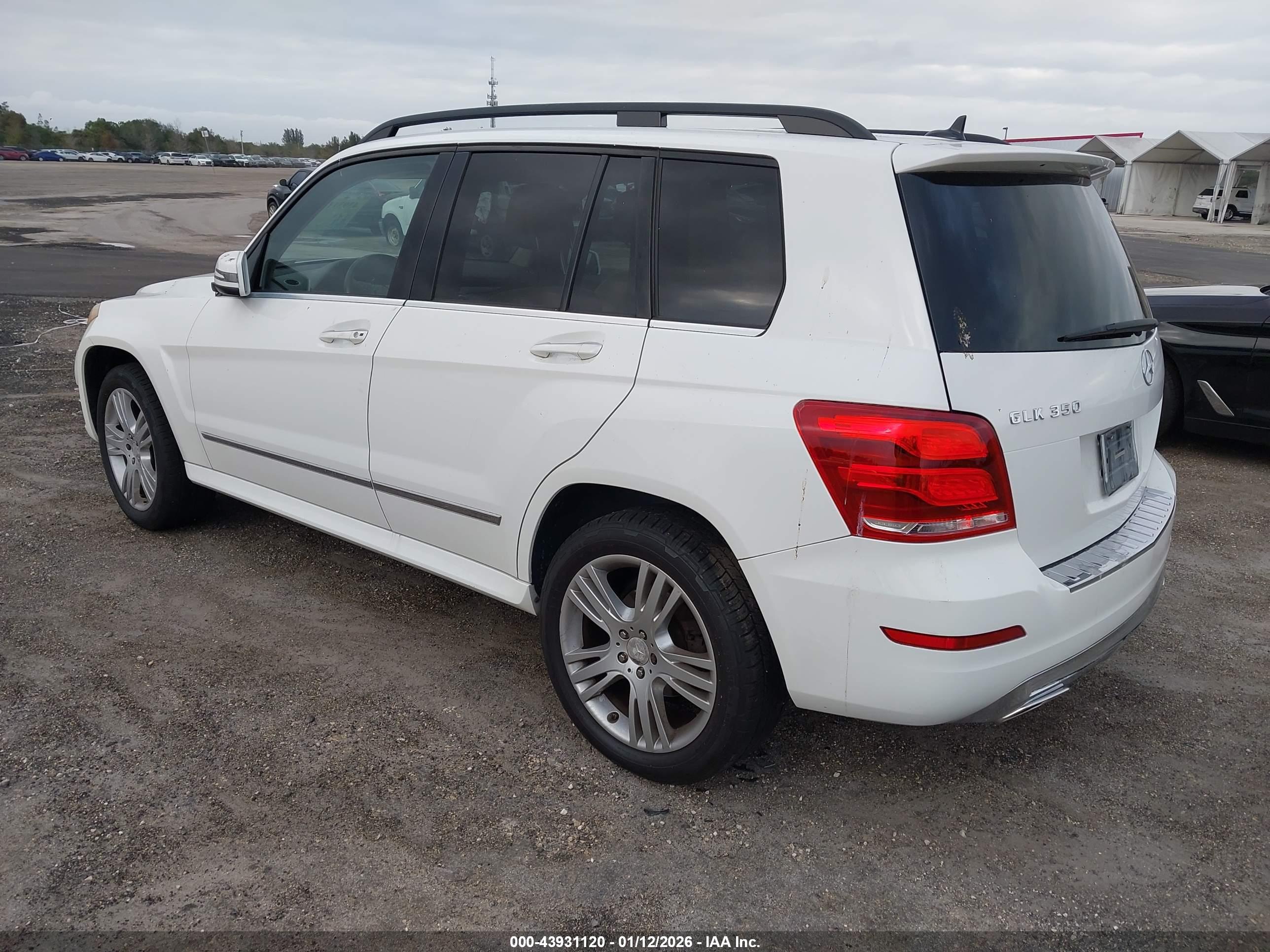 MERCEDES-BENZ GLK image 3